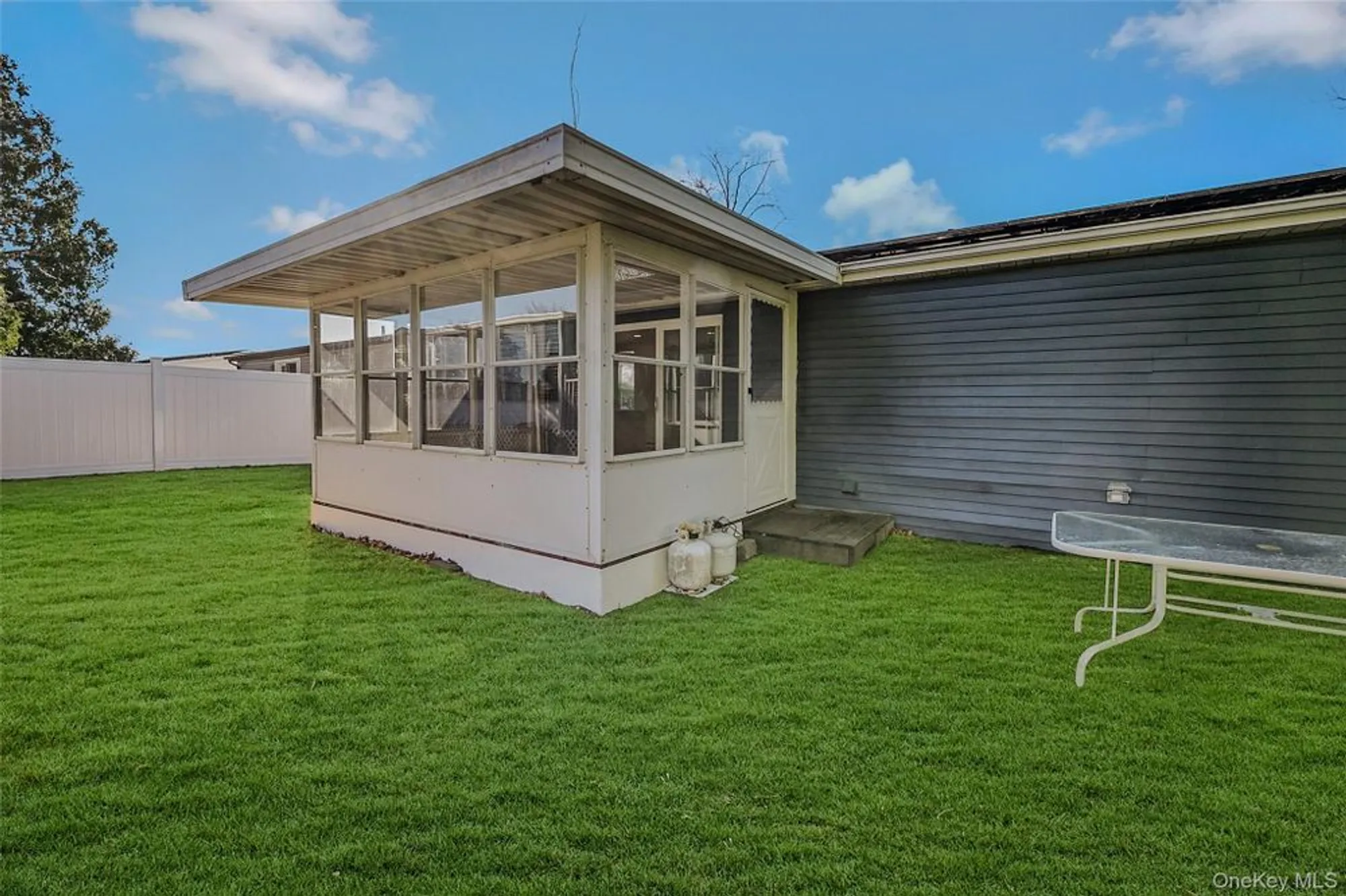 Property Slideshow image 28 of 40 | 23 limetree dr, Manorville, NY, 11949