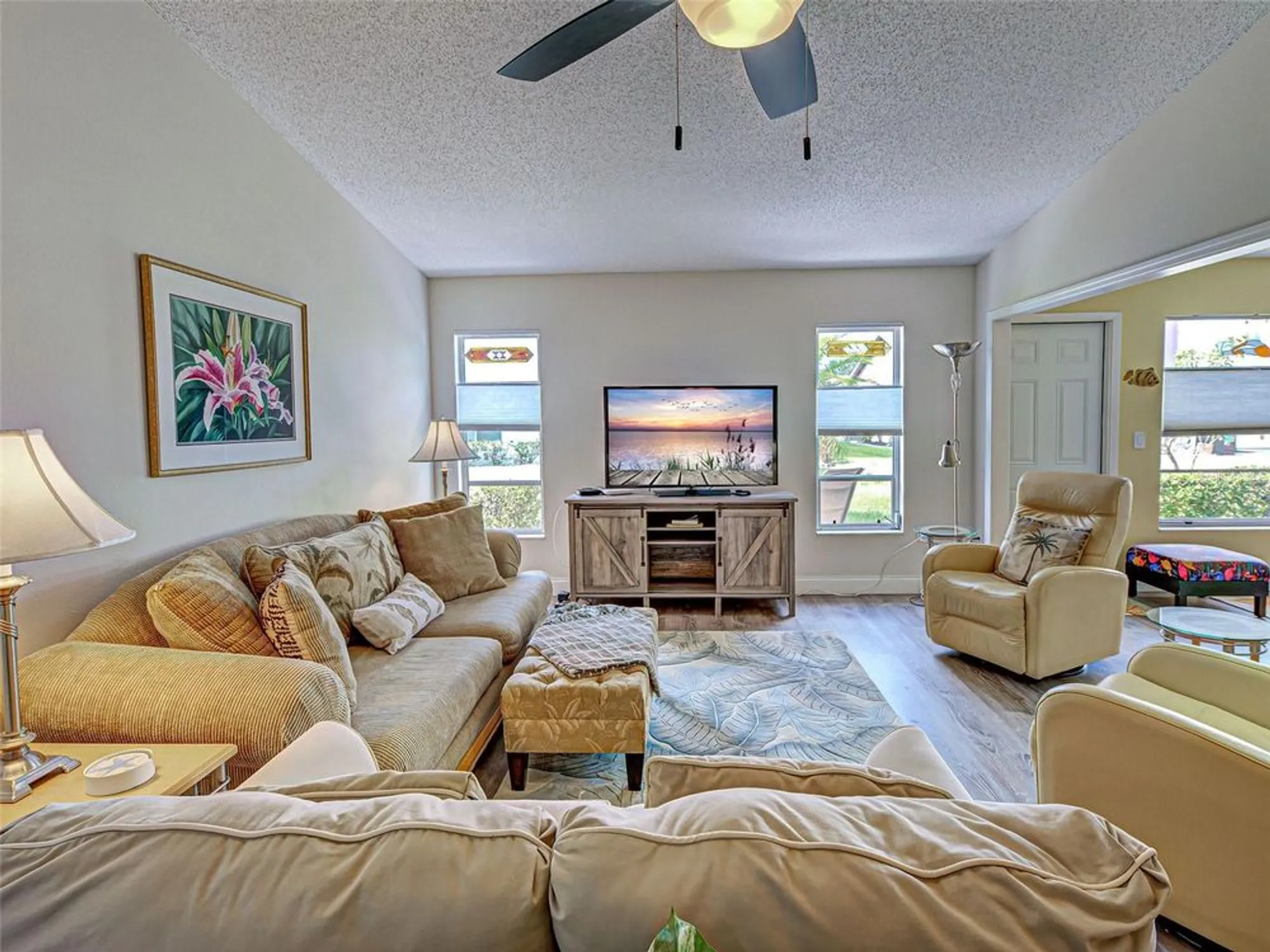 Property Slideshow image 14 of 38 | 611 chestnut ln none, Englewood, FL, 34223