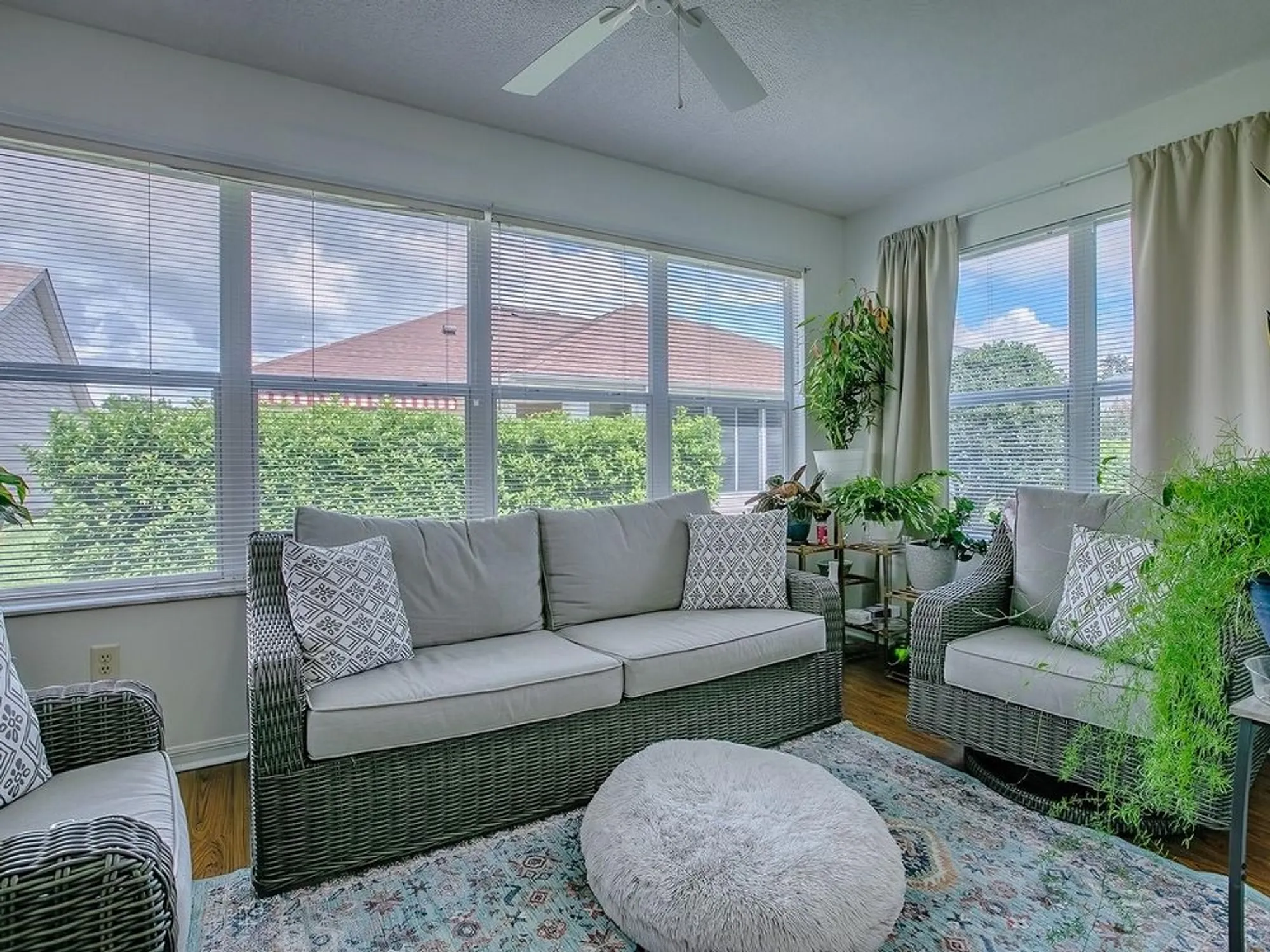 Property Slideshow image 27 of 42 | 2412 merida cir, The Villages, FL, 32162