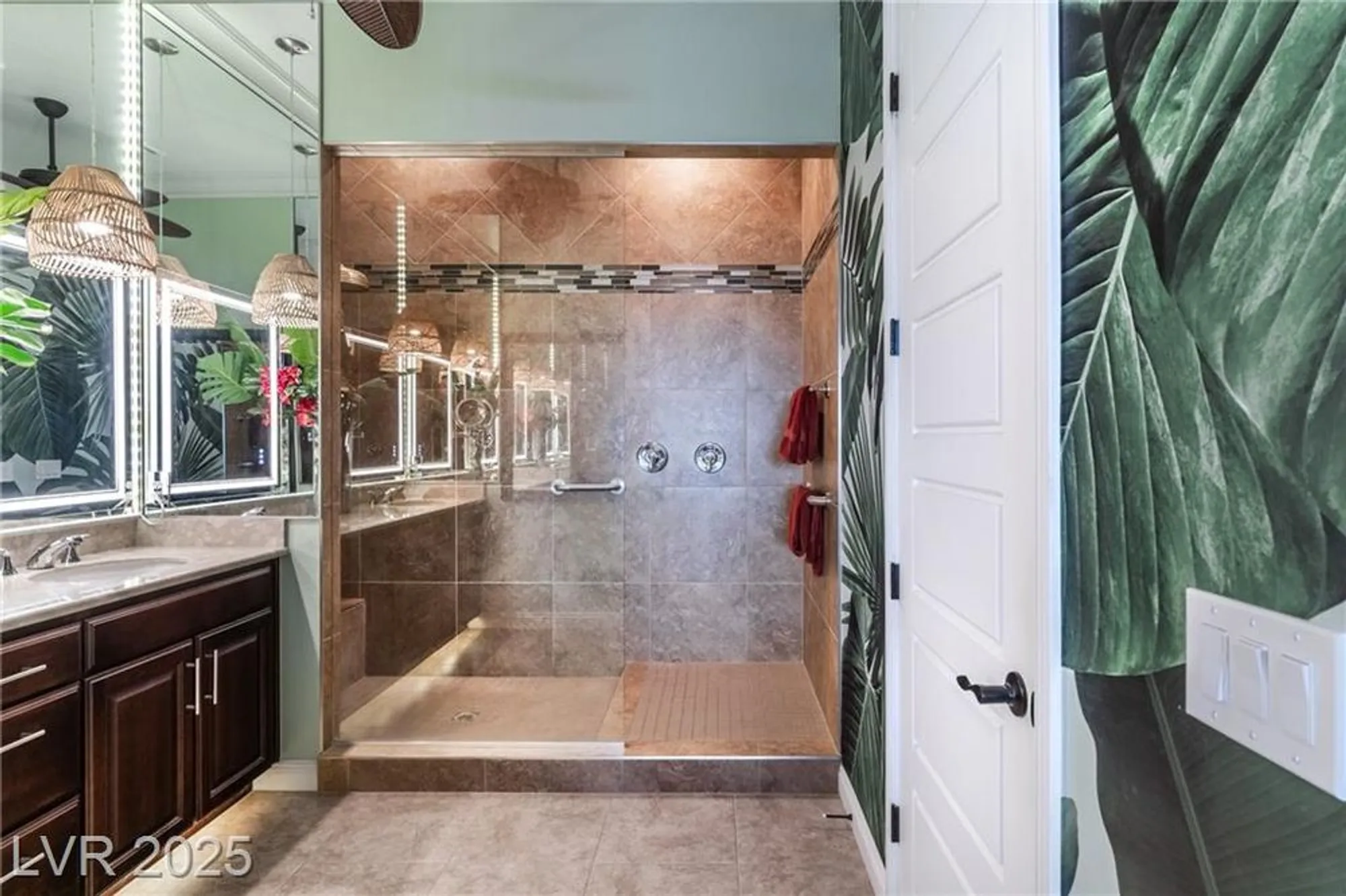 Property Slideshow image 32 of 93 | 6826 regency crest ave, Las Vegas, NV, 89148