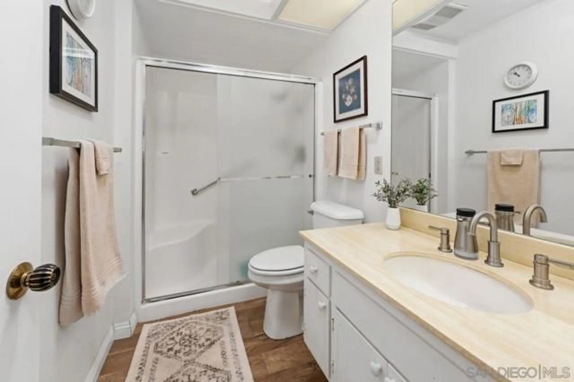 Property Slideshow image 31 of 37 | 16533 caminito vecinos unit 52, San Diego, CA, 92128