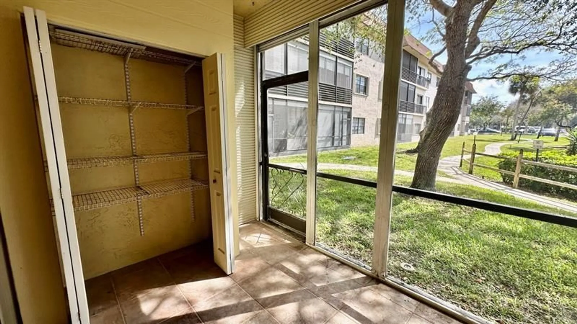 Property Slideshow image 14 of 29 | 6090 n sabal palm blvd 108, Tamarac, FL, 33319