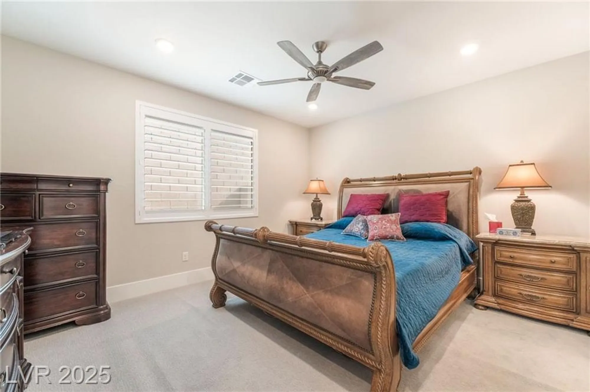 Property Slideshow image 18 of 43 | 9553 jadeite ln, Las Vegas, NV, 89143