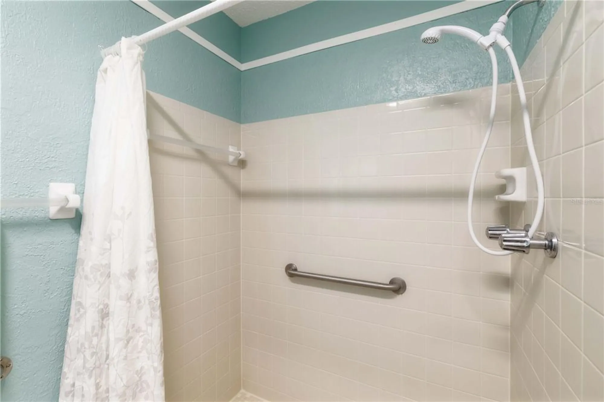 Property Slideshow image 24 of 34 | 4001 38th avenue dr w # 4001, Bradenton, FL, 34205