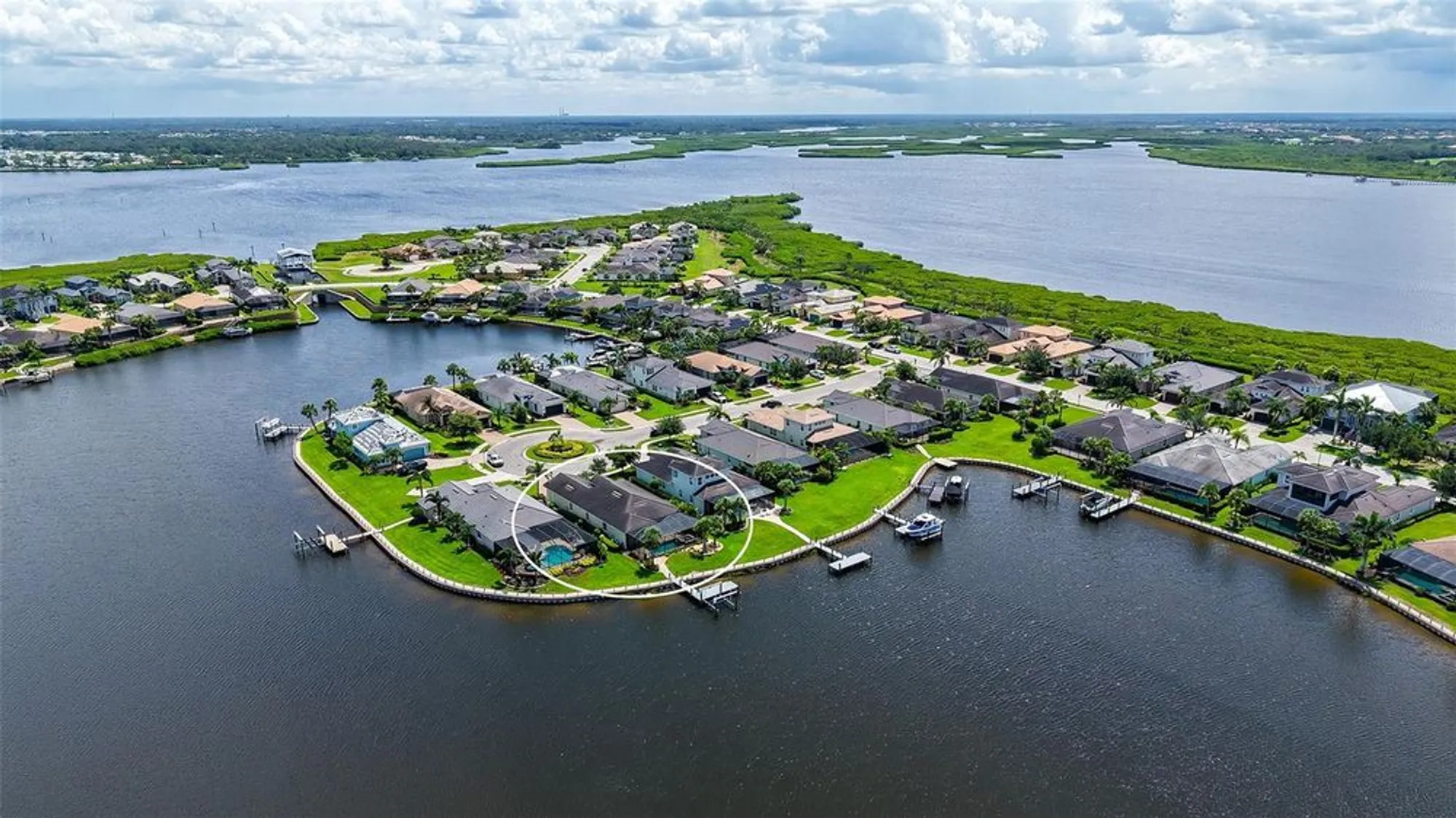 Property Slideshow image 60 of 78 | 1114 bearing ct, Bradenton, FL, 34208