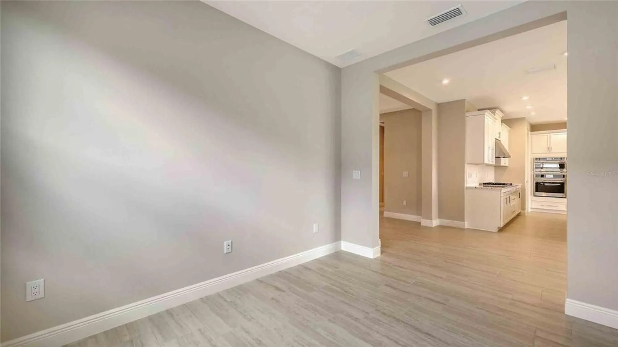 Property Slideshow image 18 of 44 | 14517 coastal woodland ln, Parrish, FL, 34219