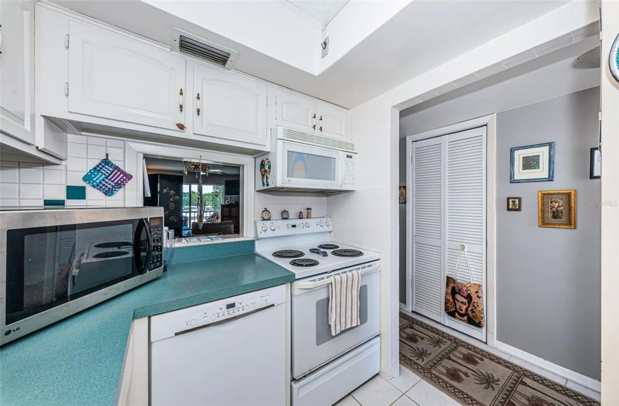 Property Slideshow image 21 of 89 | 1 boca ciega point blvd apt 314, Saint Petersburg, FL, 33708