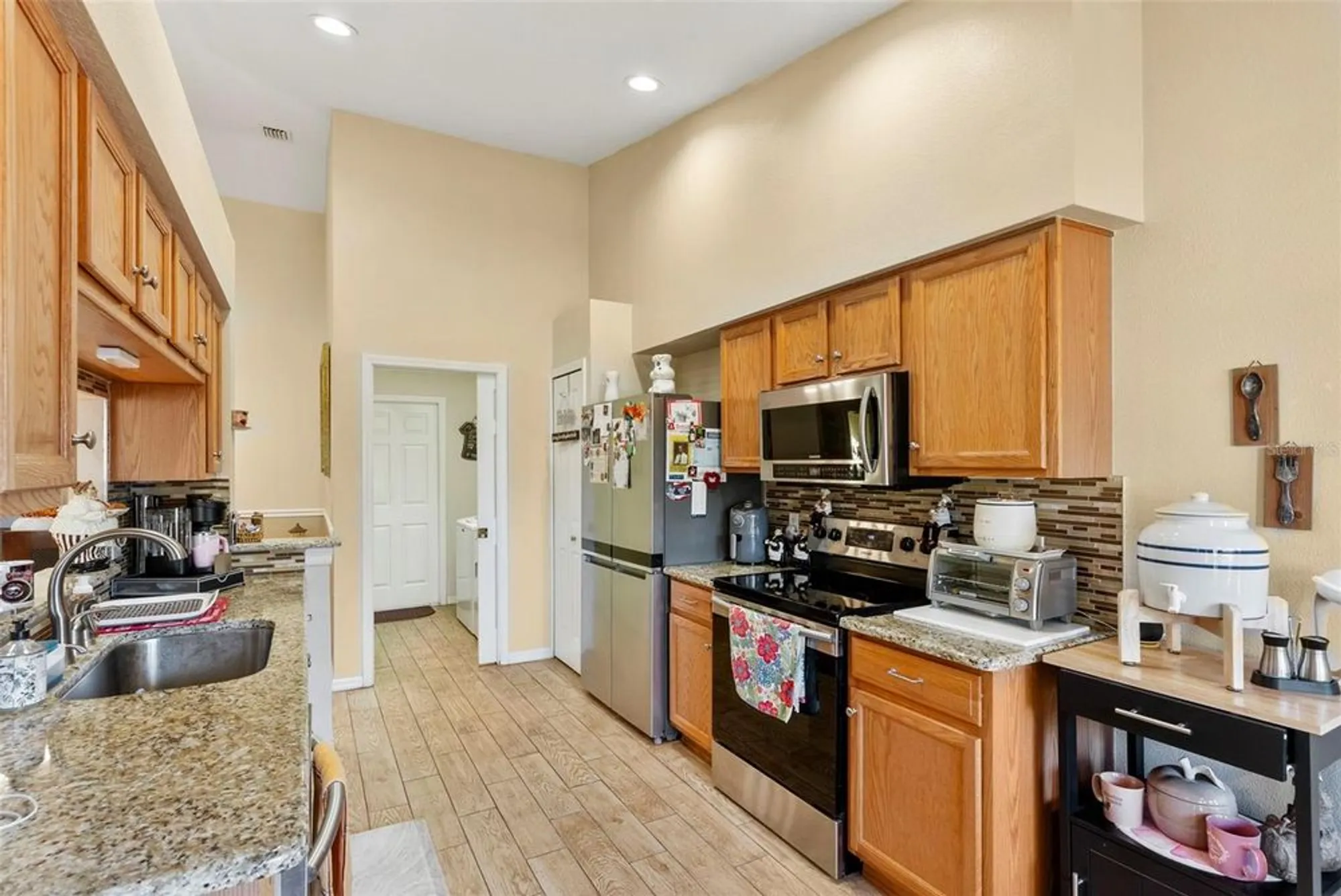 Property Slideshow image 13 of 31 | 18004 tarrington pl, Hudson, FL, 34667