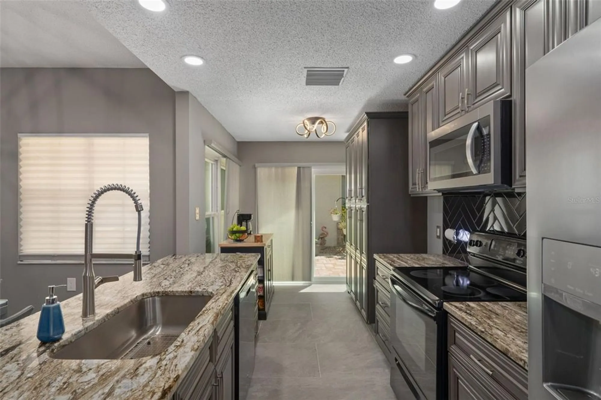 Property Slideshow image 14 of 48 | 4648 sheffield dr, New Port Richey, FL, 34655