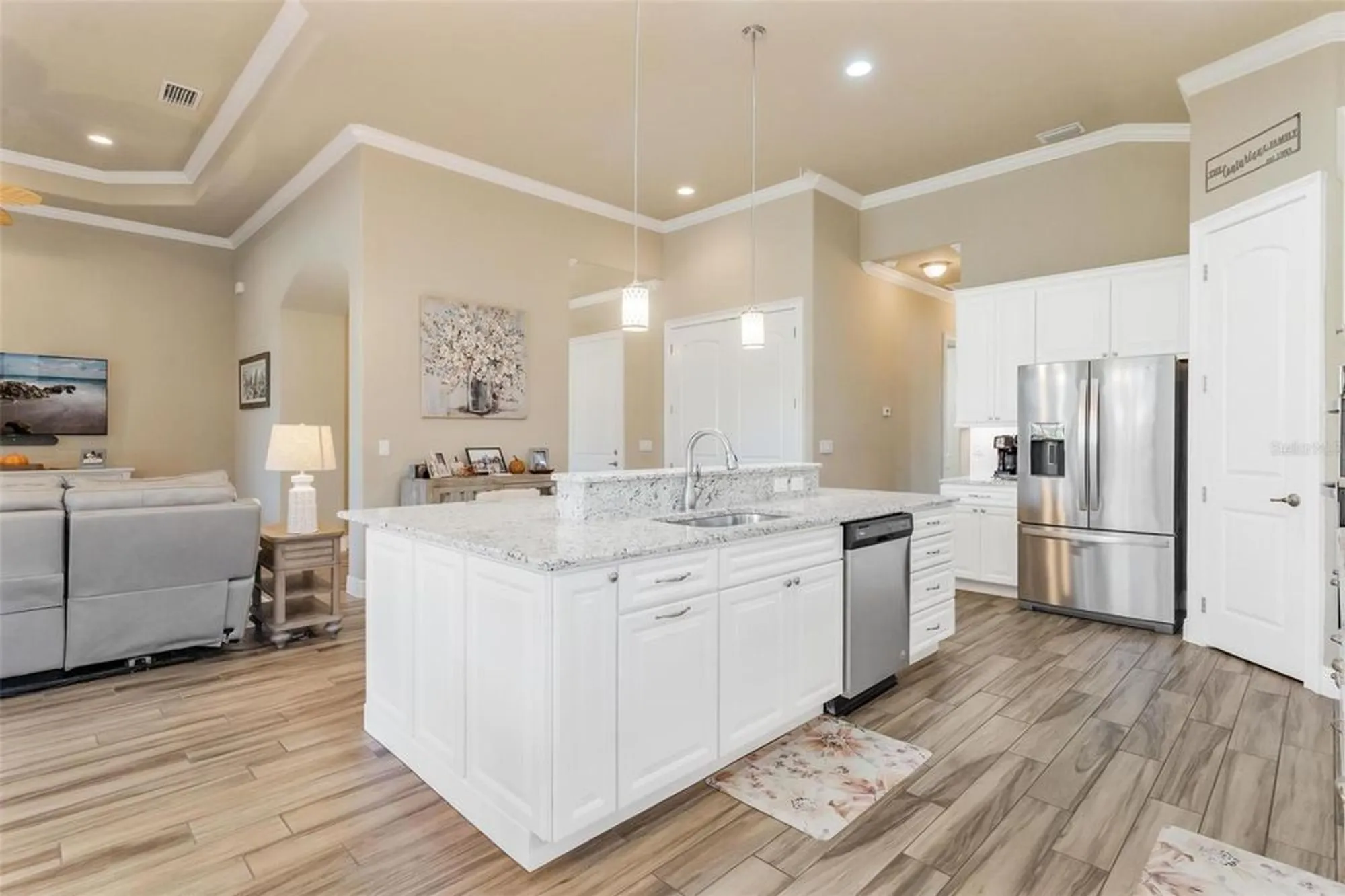 Property Slideshow image 15 of 46 | 39517 hillrise ln, Lady Lake, FL, 32159