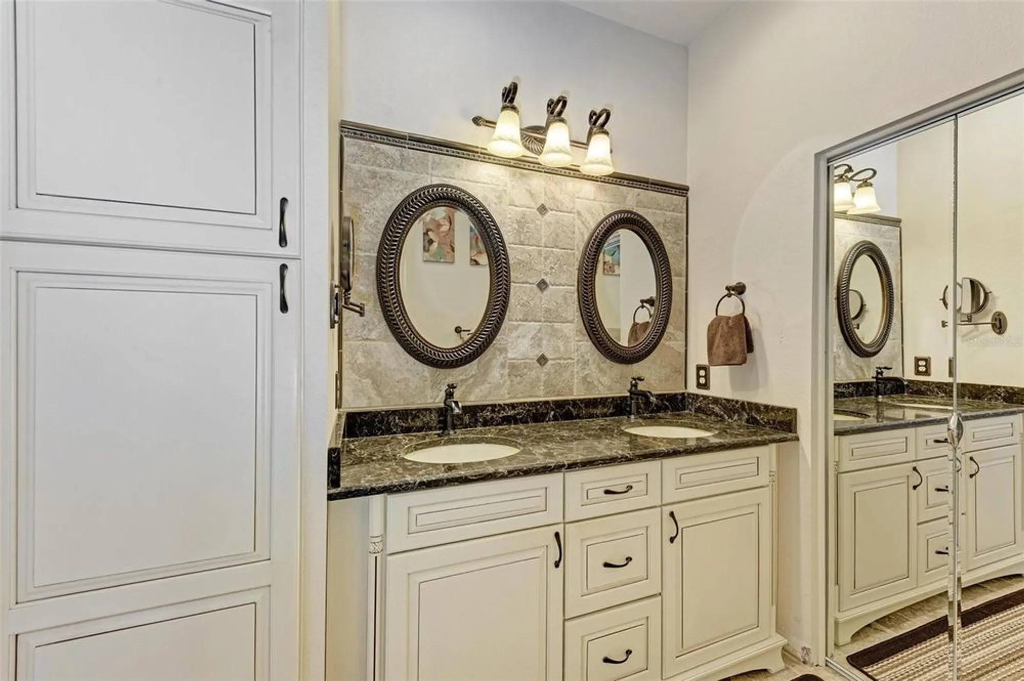Property Slideshow image 22 of 55 | 6338 stone river rd, Bradenton, FL, 34203