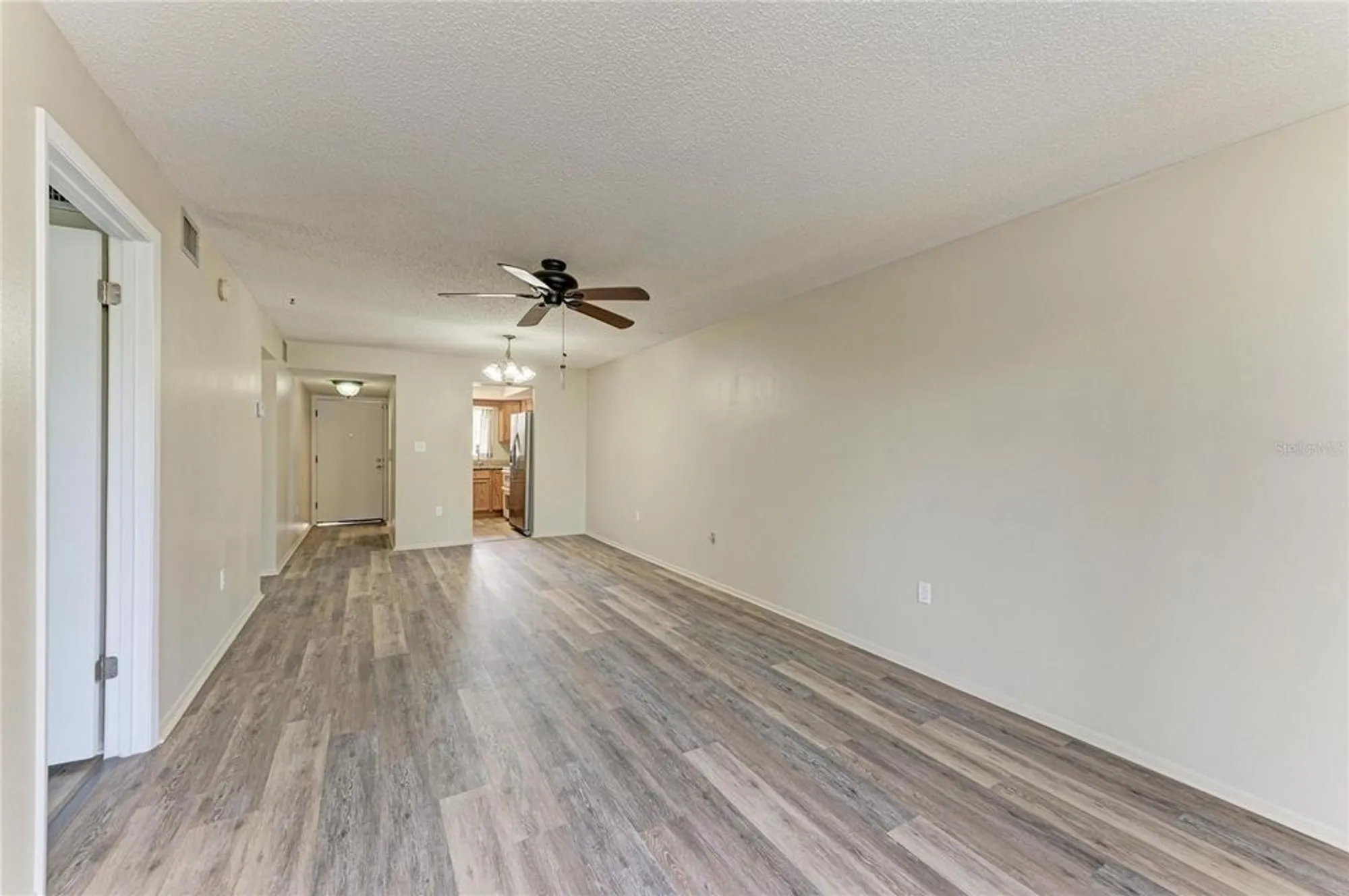 Property Slideshow image 8 of 37 | 3531 lake bayshore dr # j106, Bradenton, FL, 34205