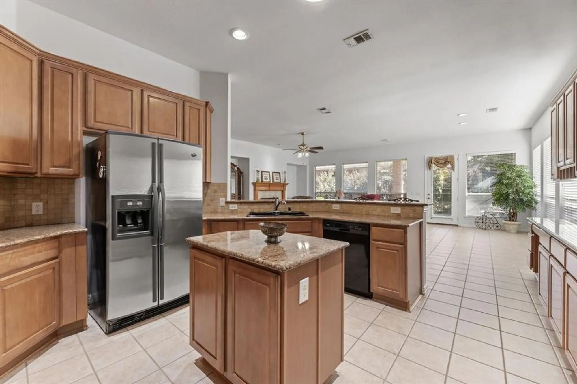 Property Slideshow image 18 of 38 | 362 southern hills dr, Fairview, TX, 75069