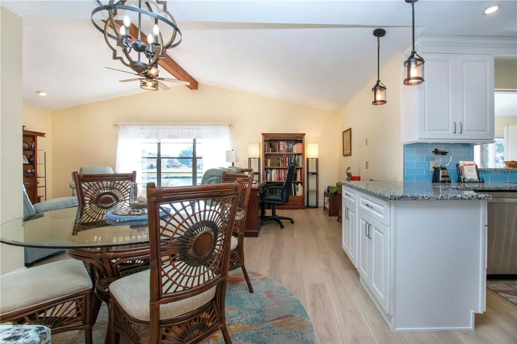 Property Slideshow image 33 of 69 | 2016 east view dr, Sun City Center, FL, 33573