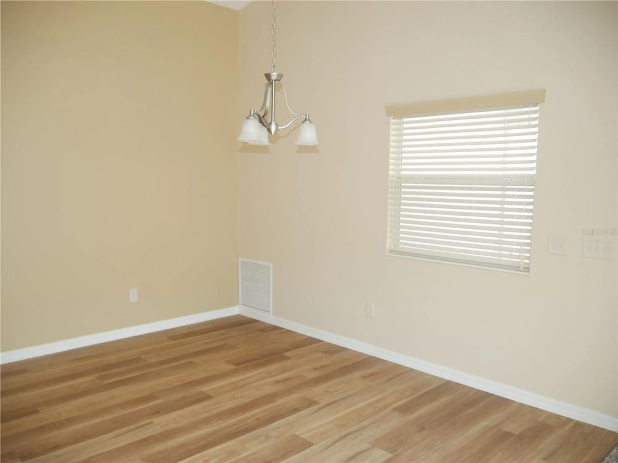 Property Slideshow image 18 of 43 | 1390 viola ct, The Villages, FL, 32163