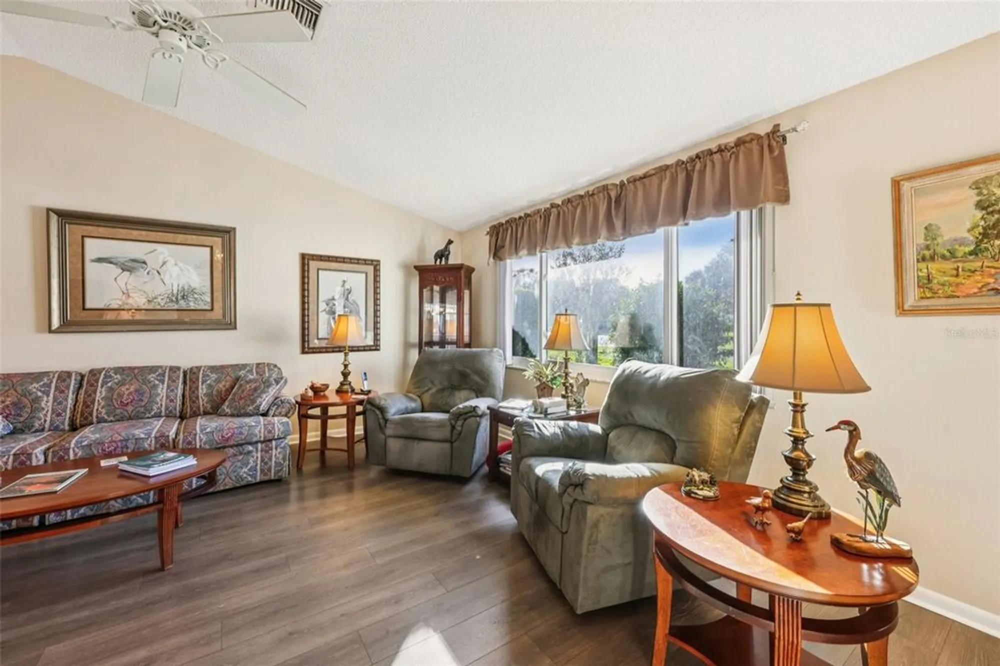 Property Slideshow image 4 of 27 | 26209 newcombe cir, Leesburg, FL, 34748