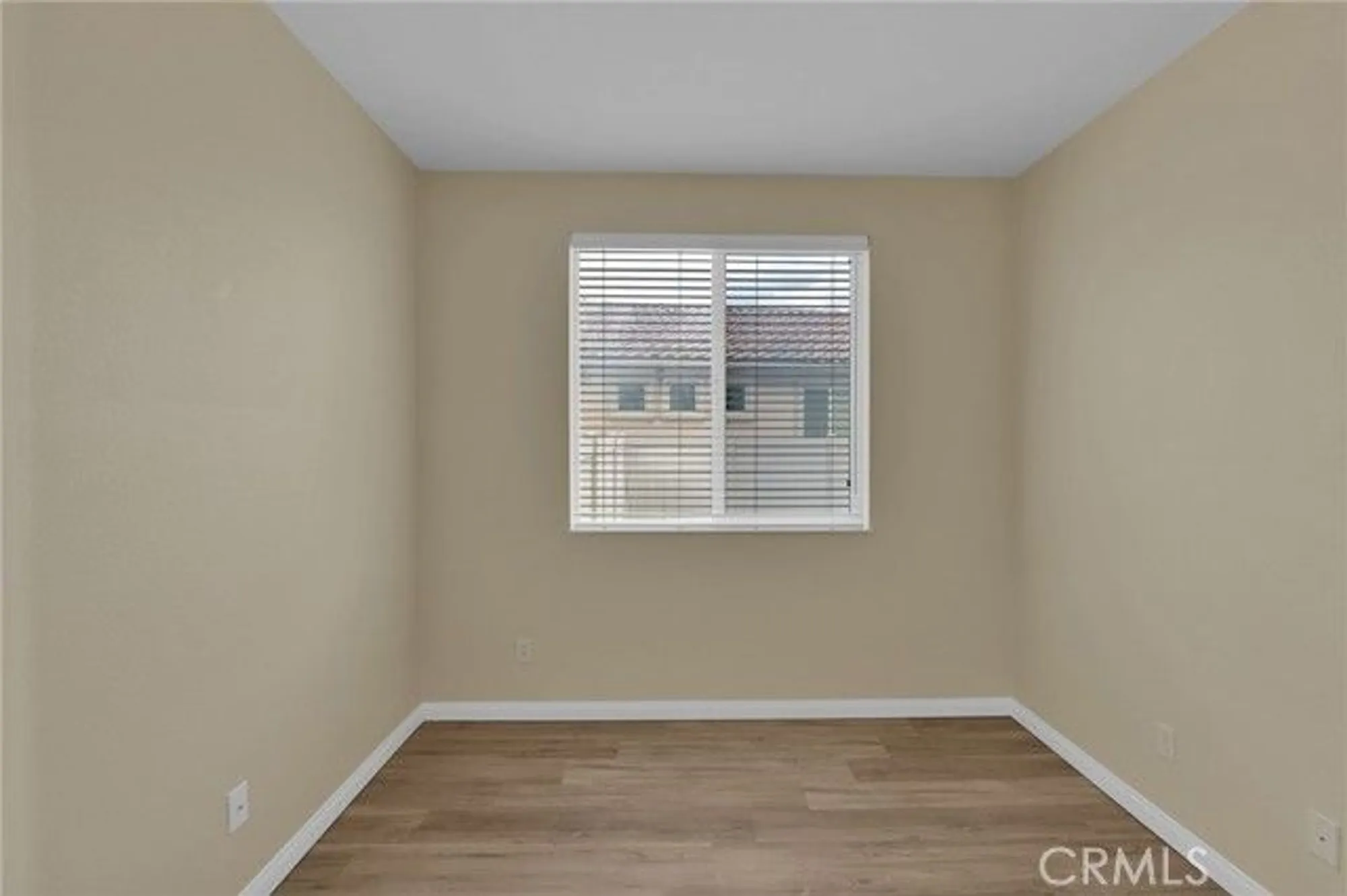 Property Slideshow image 19 of 40 | 11063 semmering ct, Apple Valley, CA, 92308