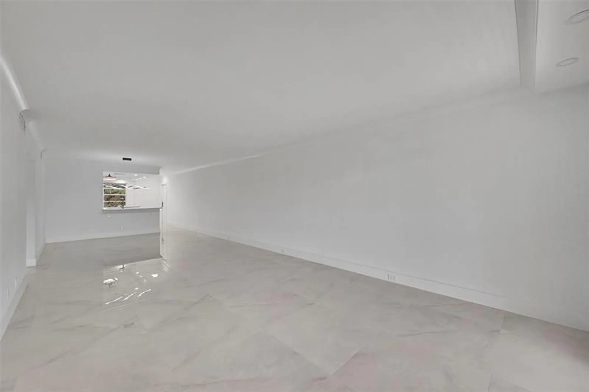 Property Slideshow image 37 of 65 | 2901 victoria cir m4, Coconut Creek, FL, 33066