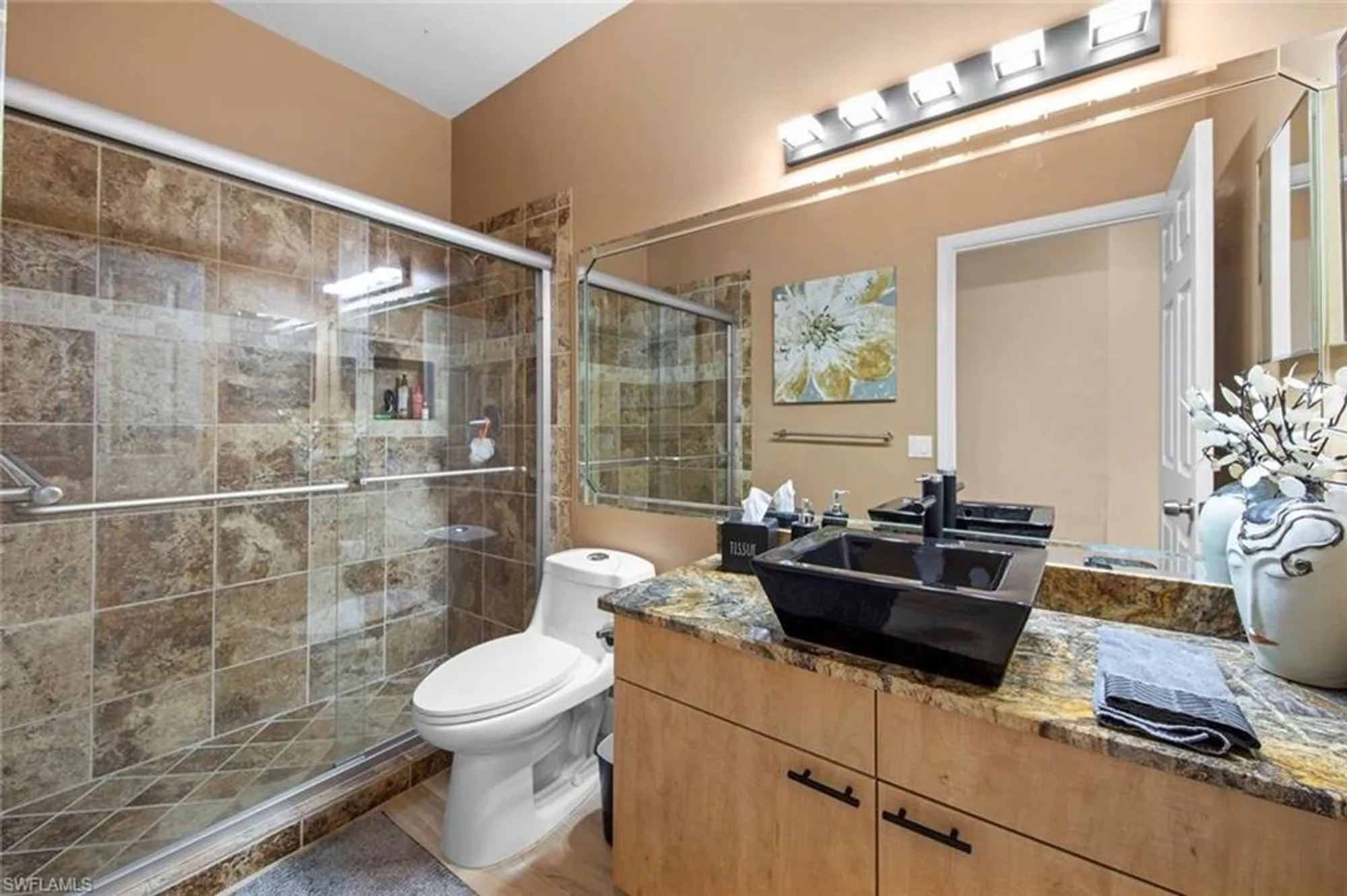 Property Slideshow image 33 of 40 | 27031 oakwood lake dr 201, Bonita Springs, FL, 34134