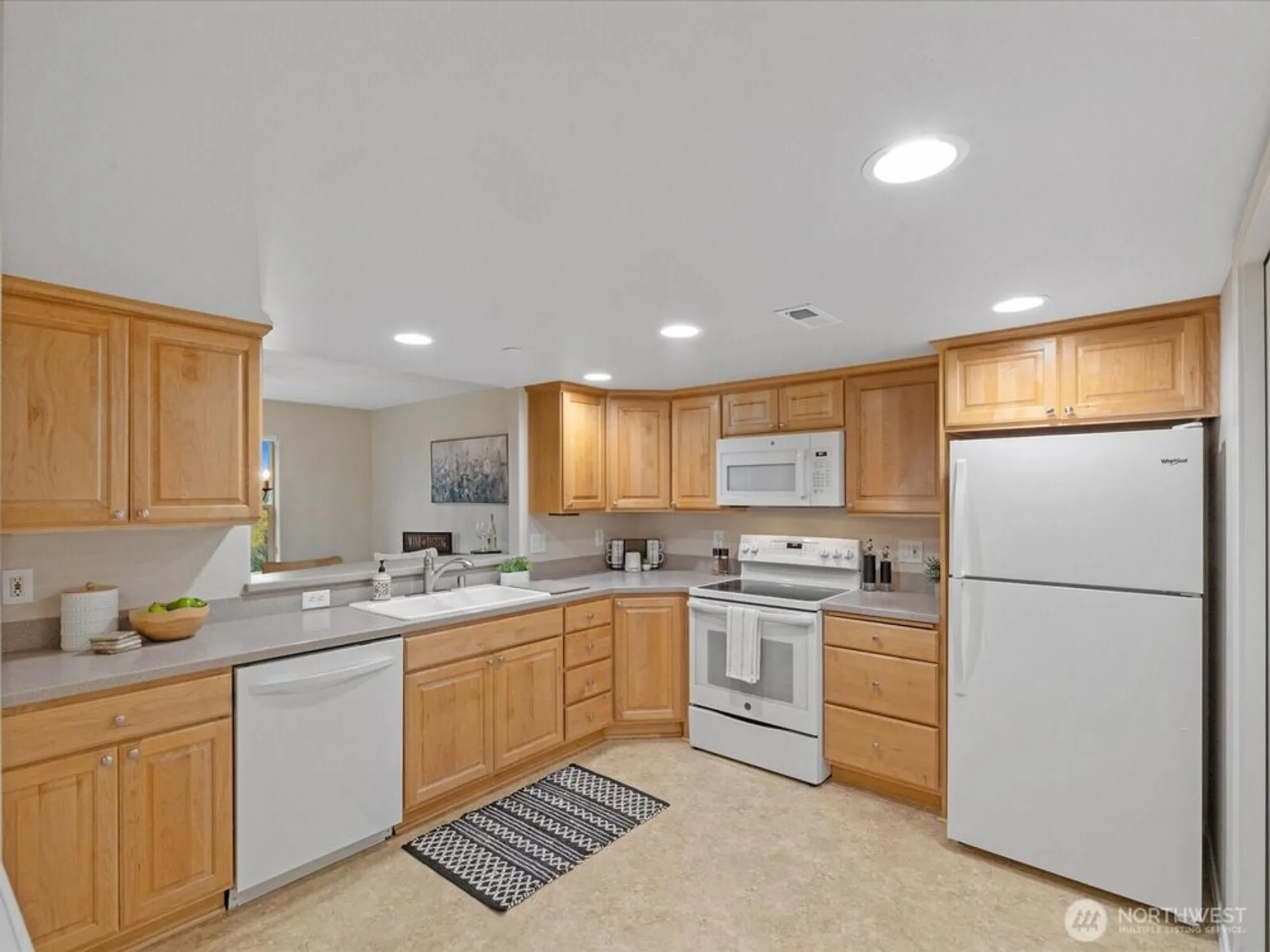 Property Slideshow image 7 of 38 | 4520 226th ter se # 2651, Issaquah, WA, 98029