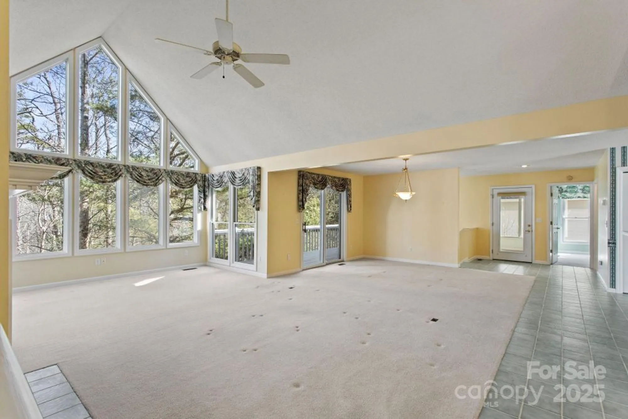 Property Slideshow image 5 of 42 | 514 cobblestone ln 45, Flat Rock, NC, 28731