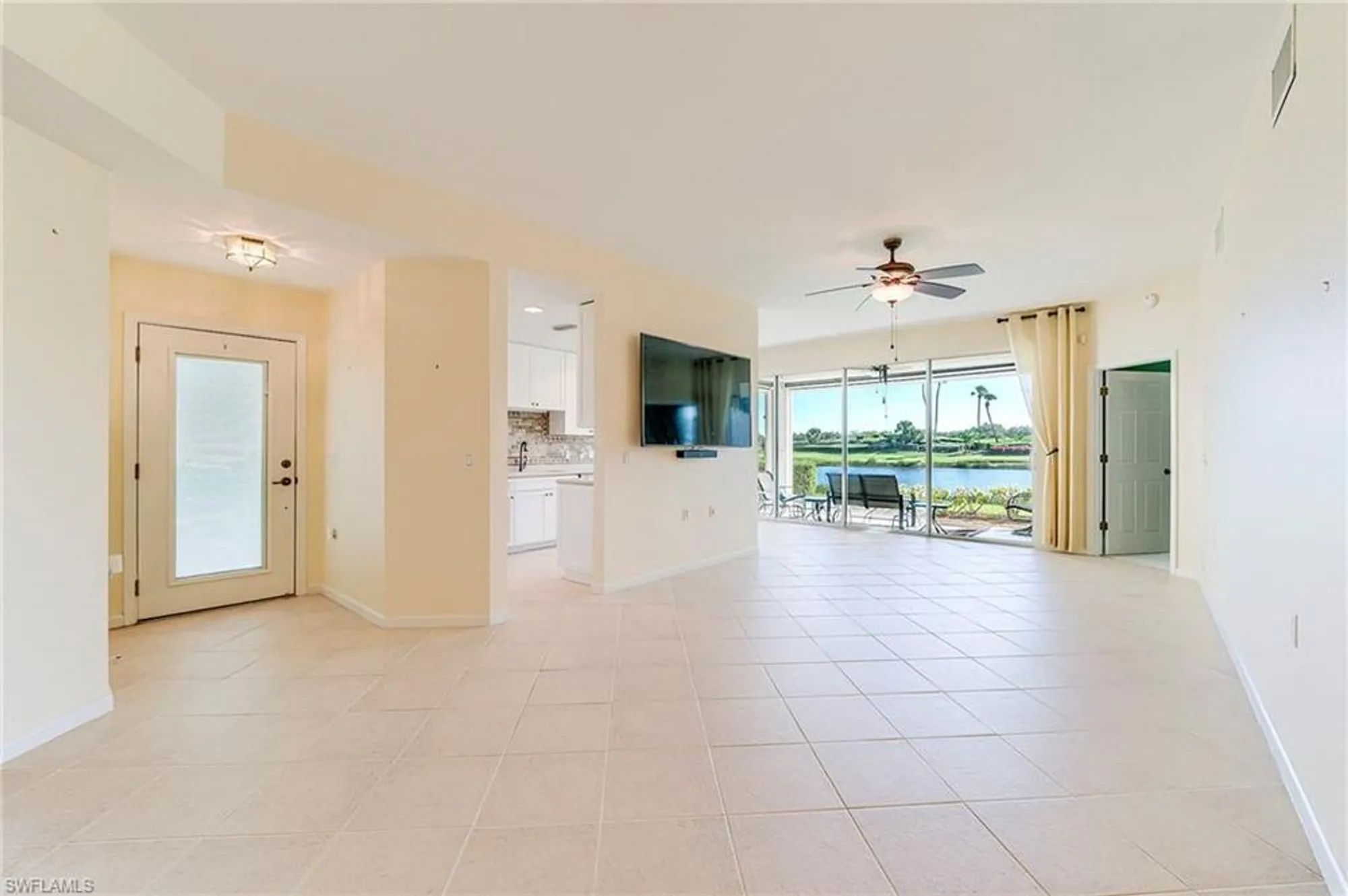 Property Slideshow image 12 of 44 | 3090 meandering way 101, Fort Myers, FL, 33905