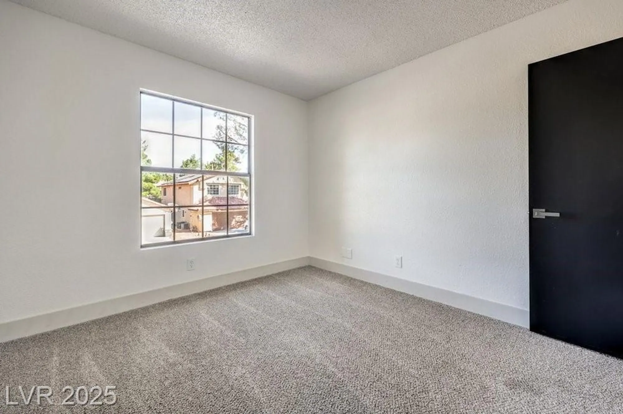 Property Slideshow image 25 of 37 | 5213 tamanar dr, Las Vegas, NV, 89130