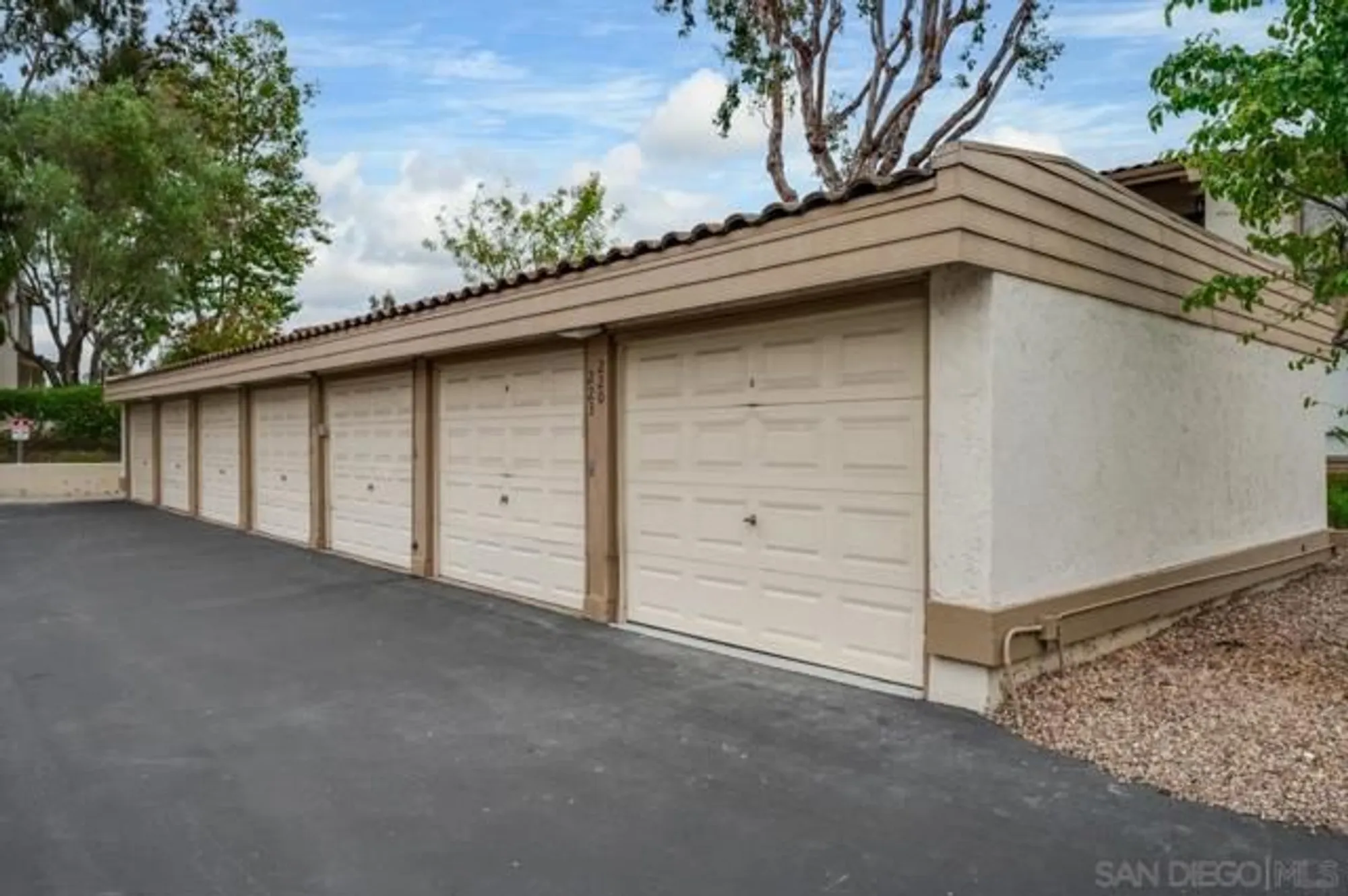 Property Slideshow image 26 of 30 | 12575 oaks north dr 220, San Diego, CA, 92128