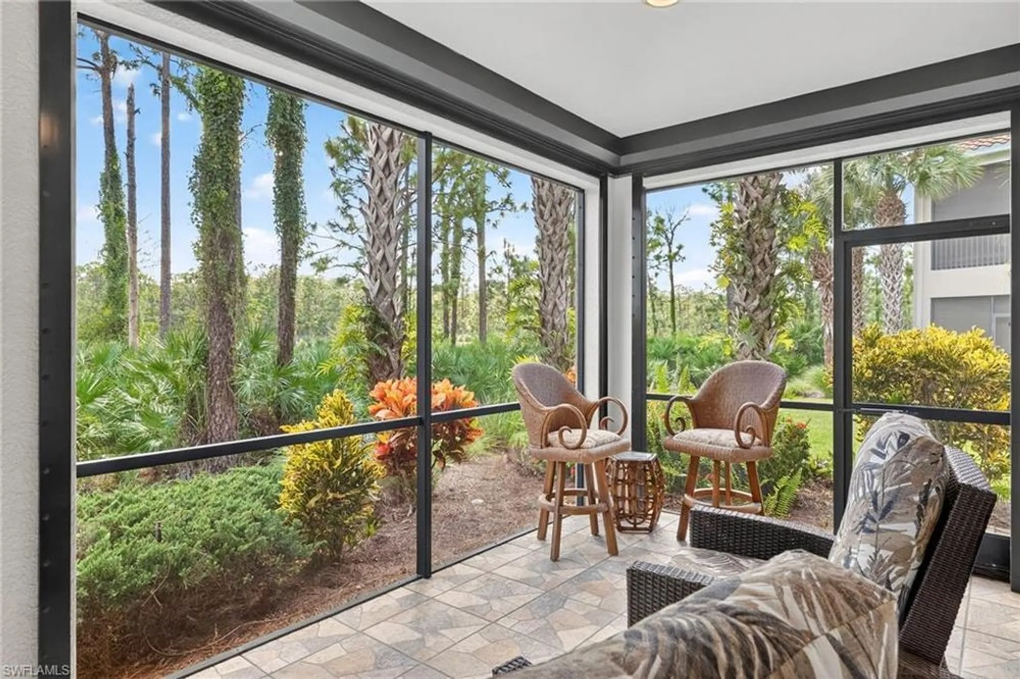 Property Slideshow image 2 of 50 | 10351 glastonbury cir 102, Fort Myers, FL, 33913