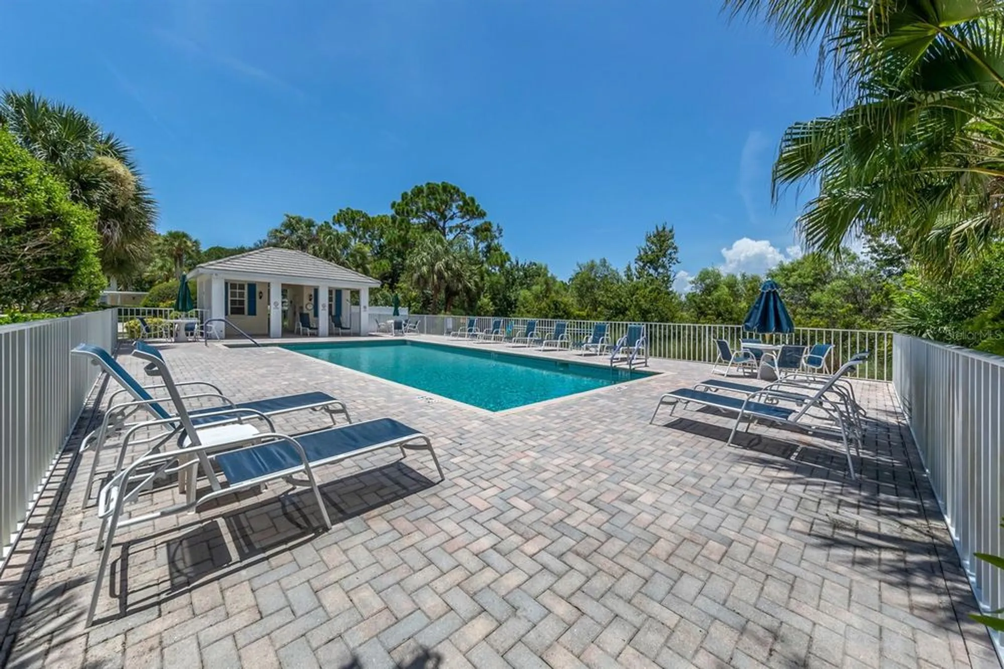 Property Slideshow image 35 of 76 | 805 montrose dr 203, Venice, FL, 34293