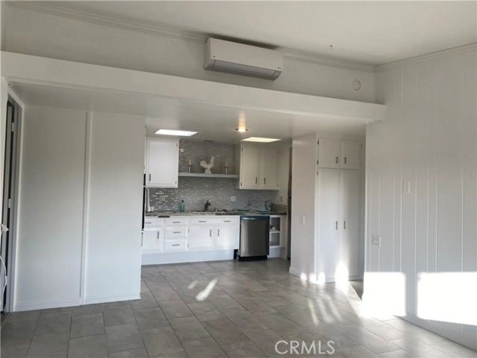 Property Slideshow image 19 of 30 | 13521 wentworth ln, Seal Beach, CA, 90740