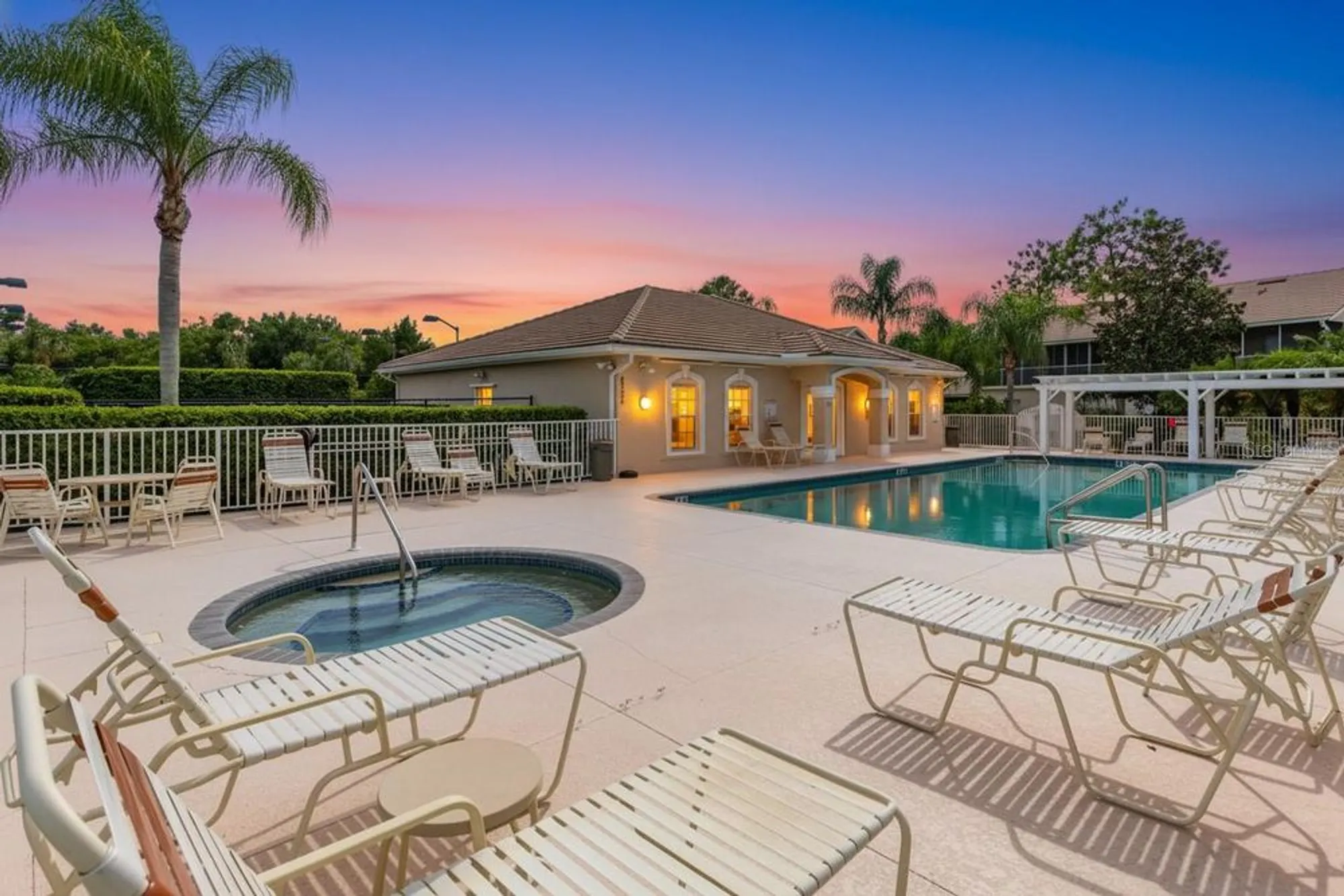 Property Slideshow image 28 of 51 | 6421 bay cedar ln, Bradenton, FL, 34203