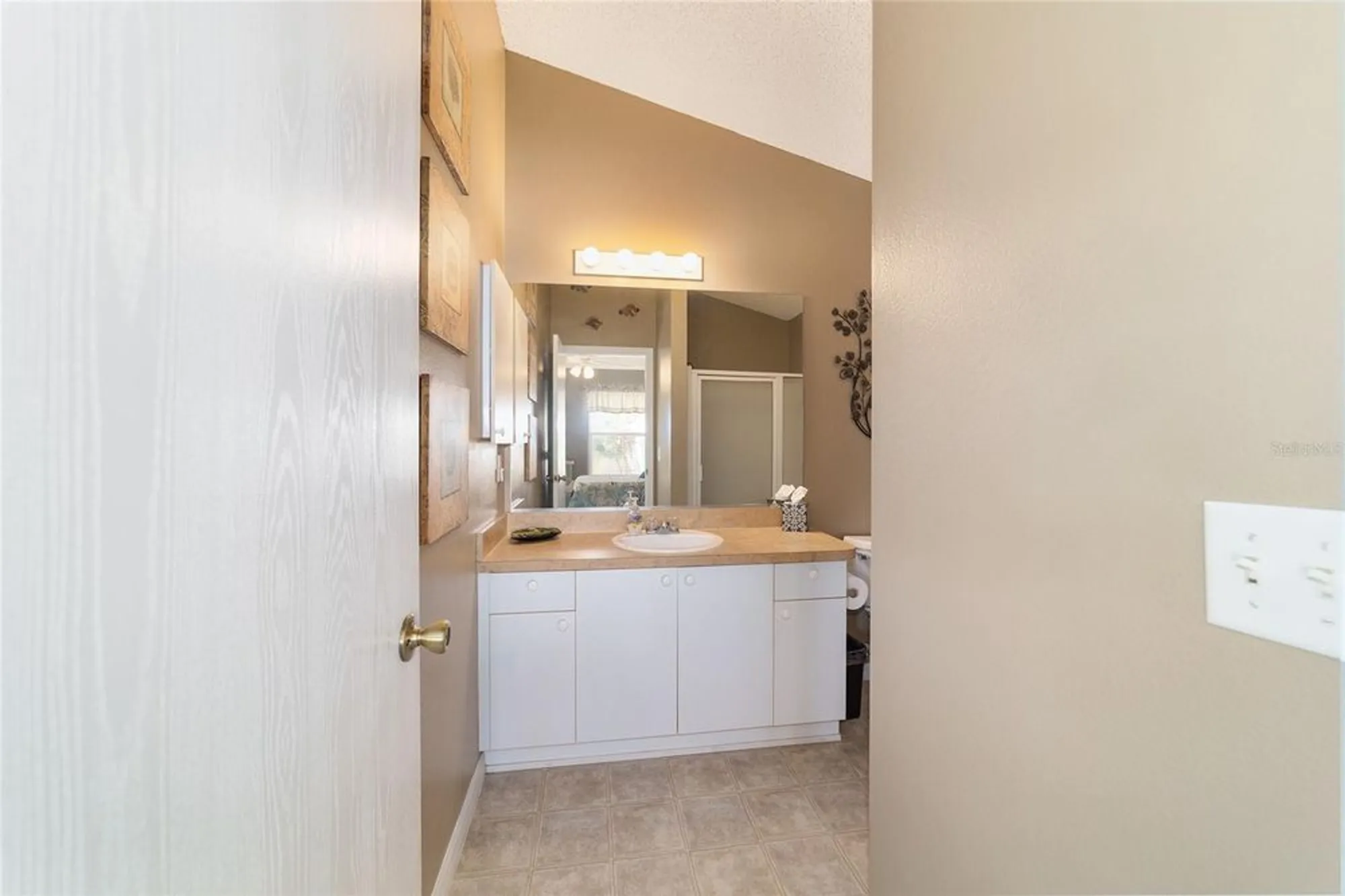 Property Slideshow image 33 of 68 | 17773 se 91st freedom ct, The Villages, FL, 32162