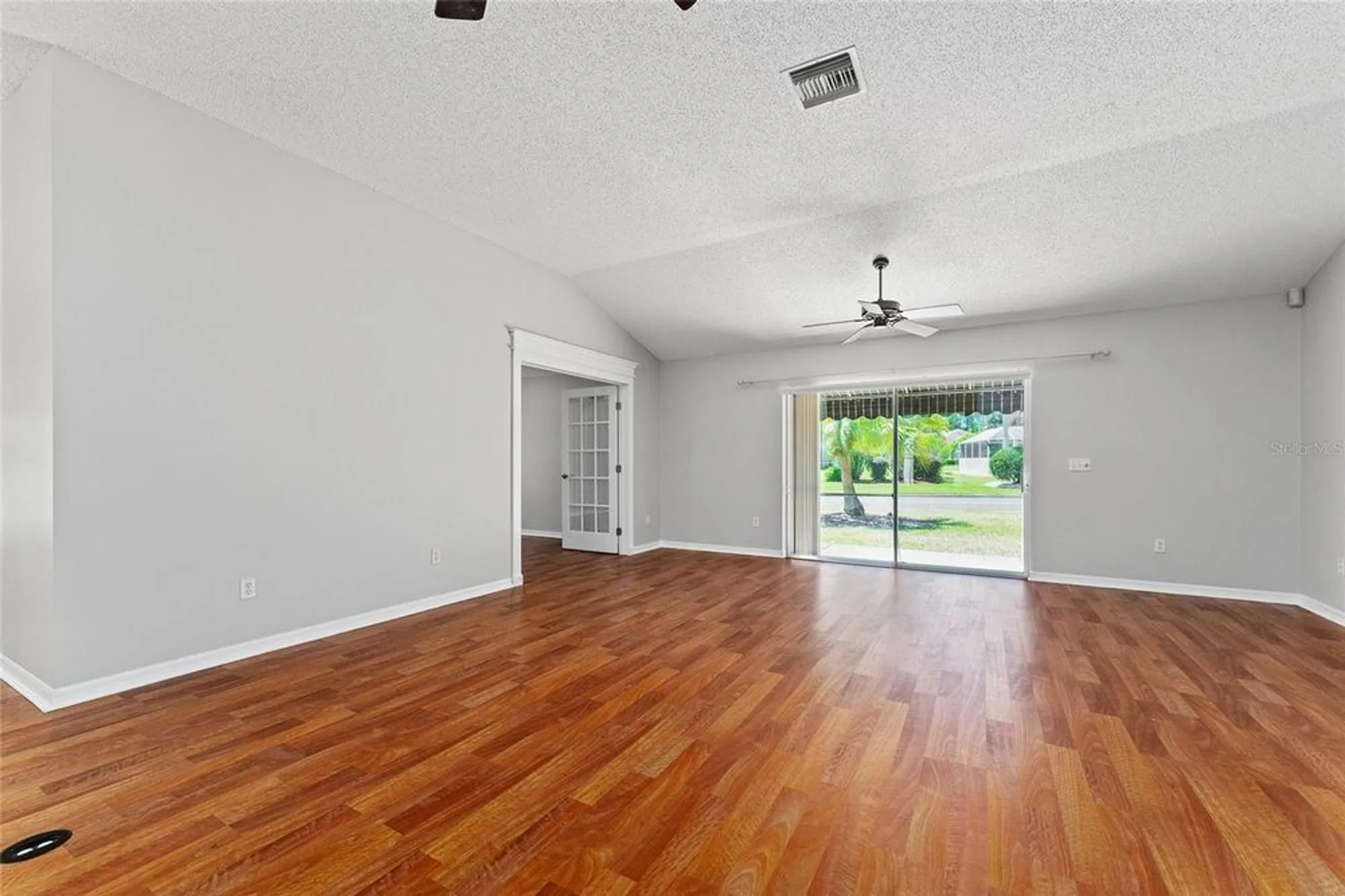 Property Slideshow image 19 of 50 | 2461 merida cir, The Villages, FL, 32162