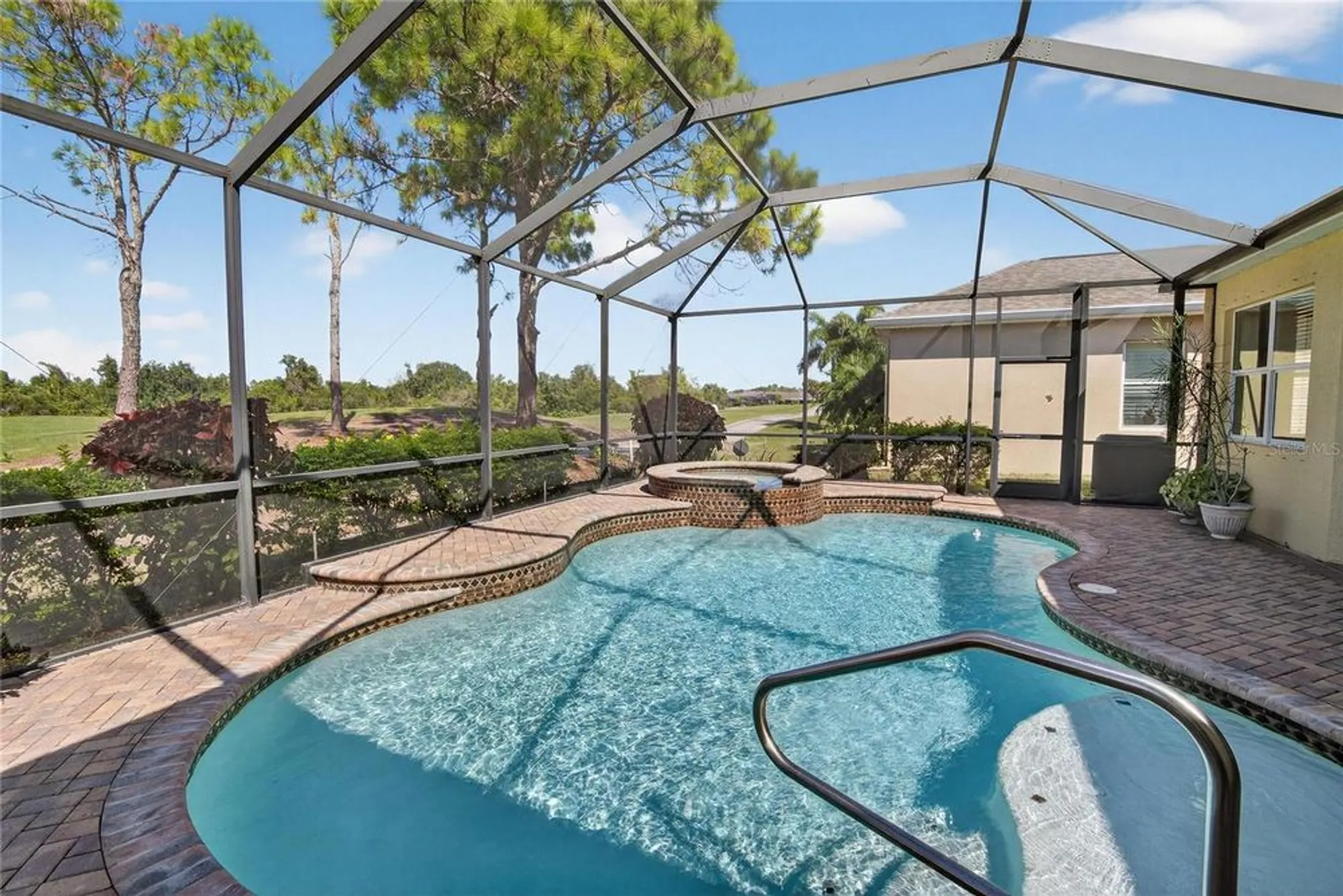 Property Slideshow image 47 of 88 | 1616 emerald dunes dr, Sun City Center, FL, 33573