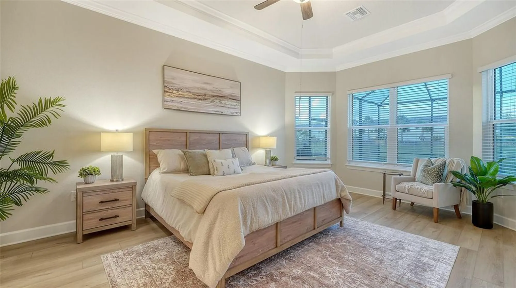 Property Slideshow image 27 of 90 | 16423 isola pl, Lakewood Ranch, FL, 34211