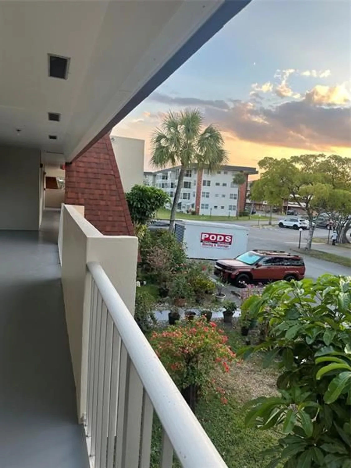 Property Slideshow image 4 of 11 | 3090 nw 46th ave apt 212c, Lauderdale Lakes, FL, 33313