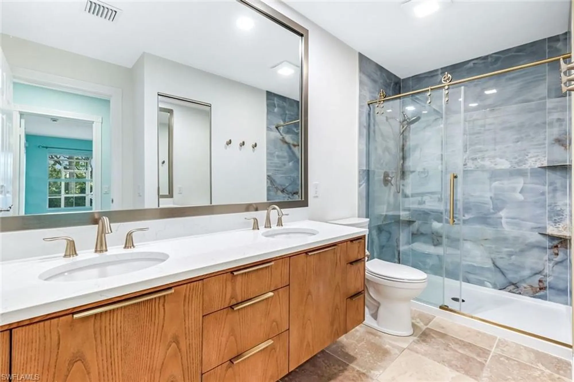 Property Slideshow image 21 of 43 | 28839 vermillion ln, Bonita Springs, FL, 34135