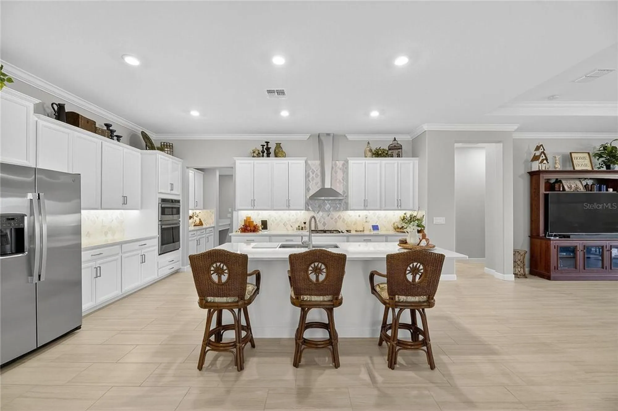 Property Slideshow image 18 of 96 | 5319 windy grove dr, Wimauma, FL, 33598