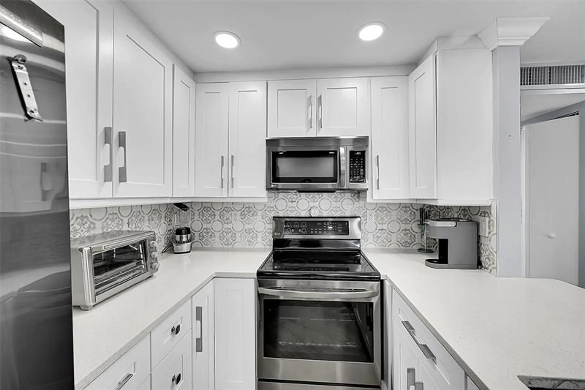 Property Slideshow image 7 of 23 | 964 normandy u u, Delray Beach, FL, 33484