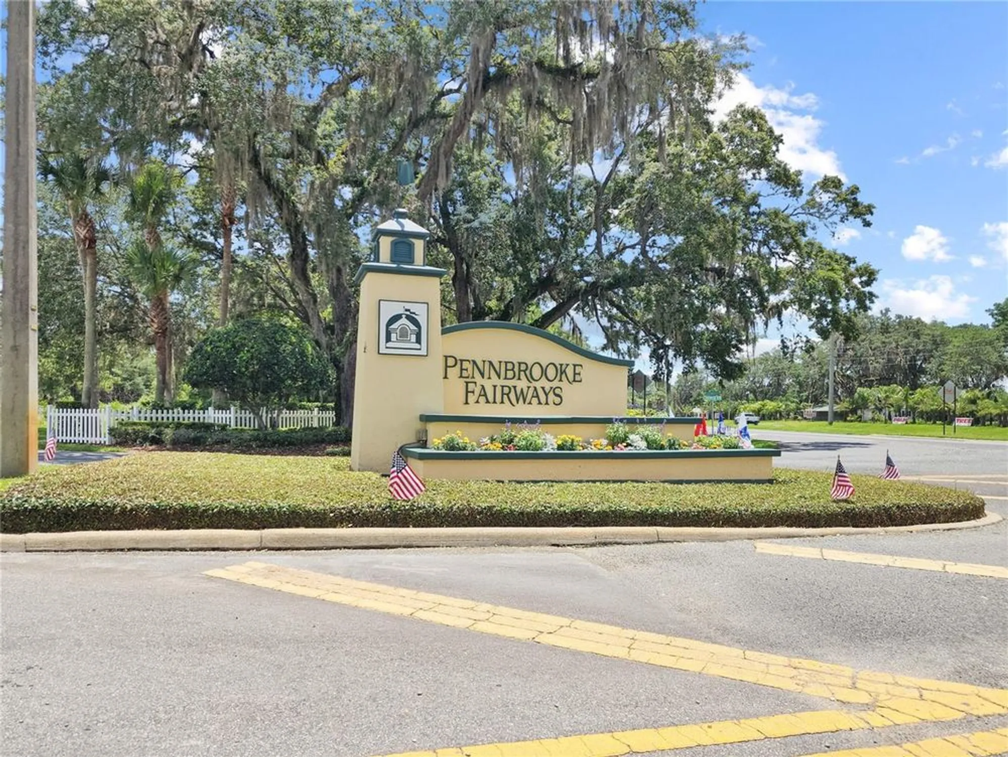 Property Slideshow image 5 of 19 | 615 cottage park ln, Leesburg, FL, 34748