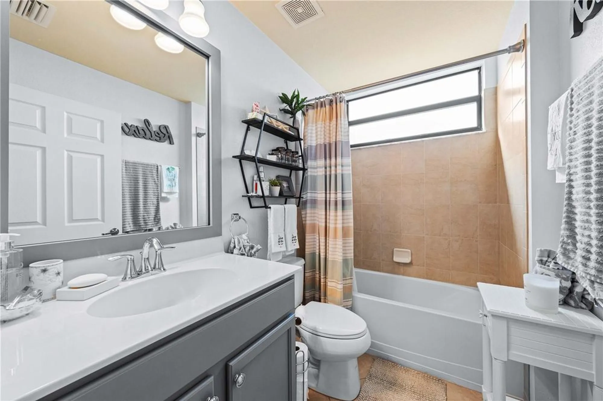 Property Slideshow image 31 of 79 | 7149 river hammock dr 101, Bradenton, FL, 34212