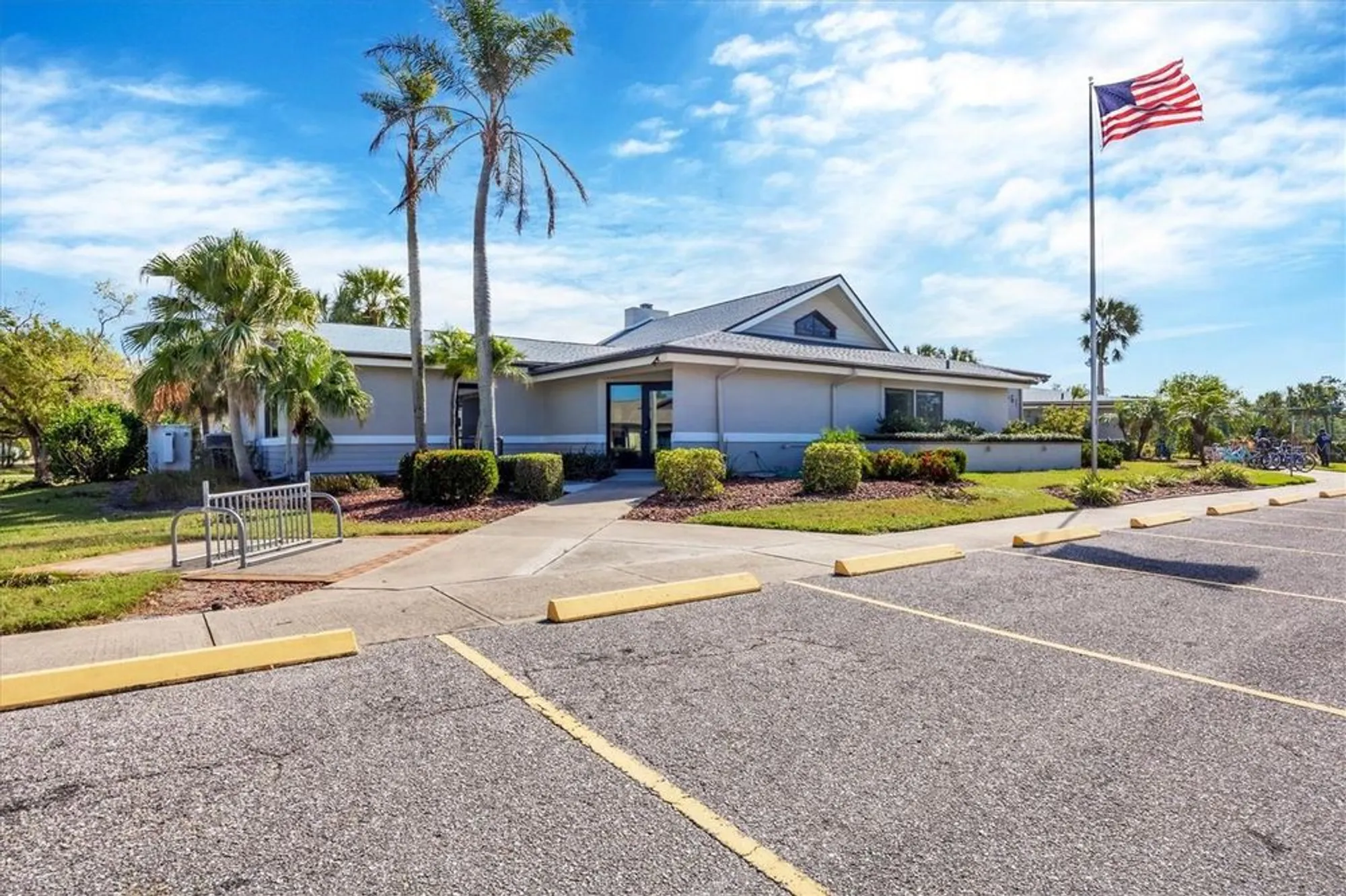 Property Slideshow image 48 of 64 | 603 chestnut ln # 90, Englewood, FL, 34223