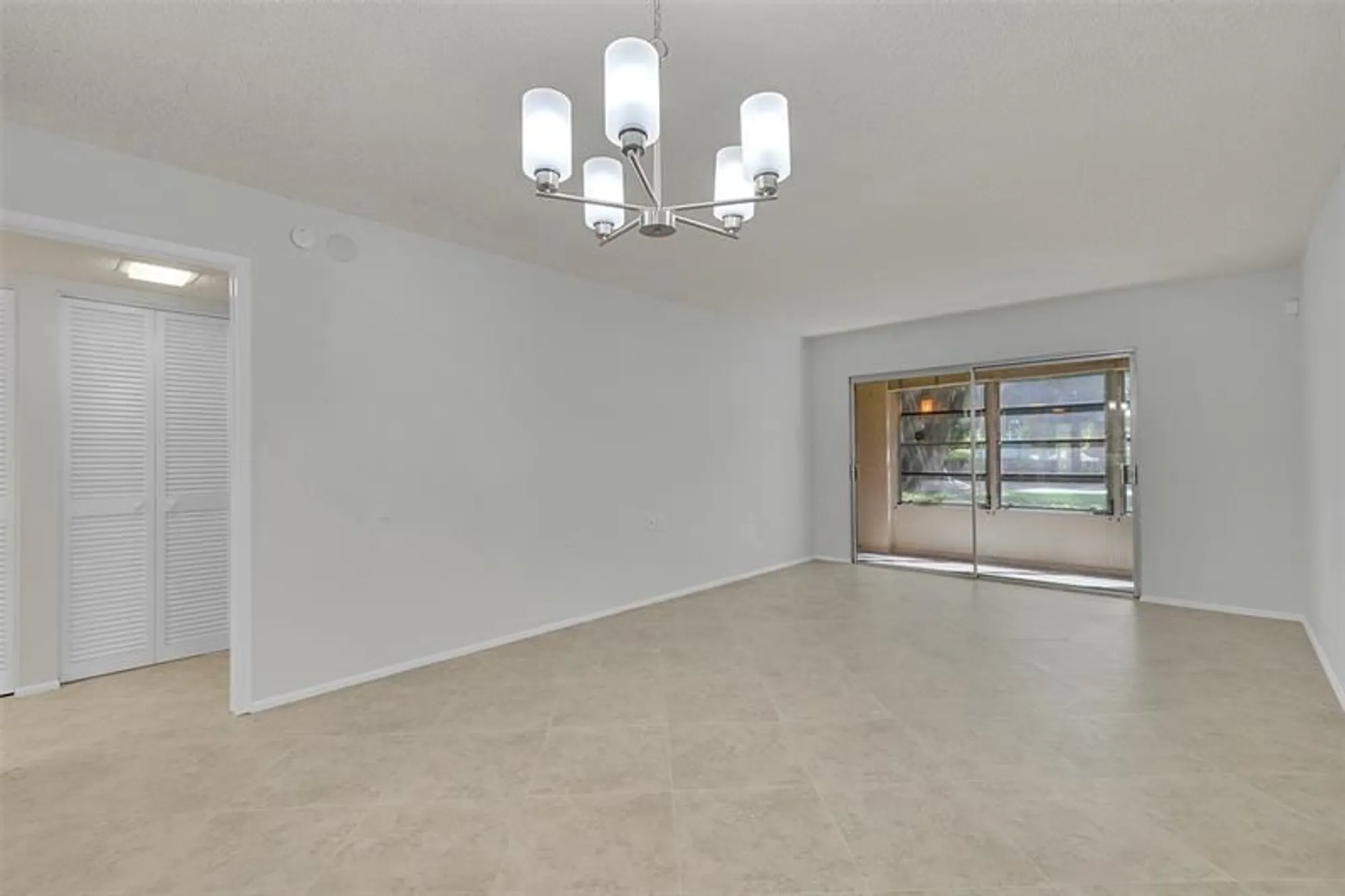 Property Slideshow image 16 of 37 | 2612 nassau bnd d1, Coconut Creek, FL, 33066