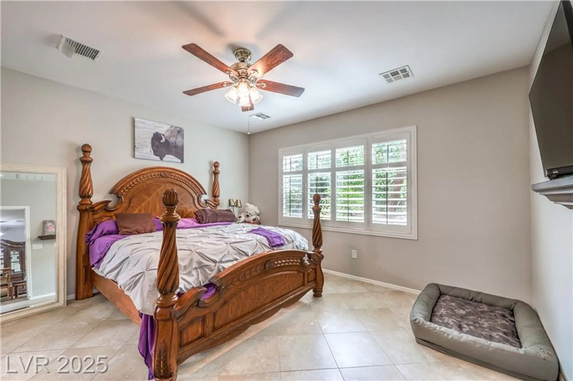 Property Slideshow image 19 of 37 | 2413 hamonah dr, Henderson, NV, 89044
