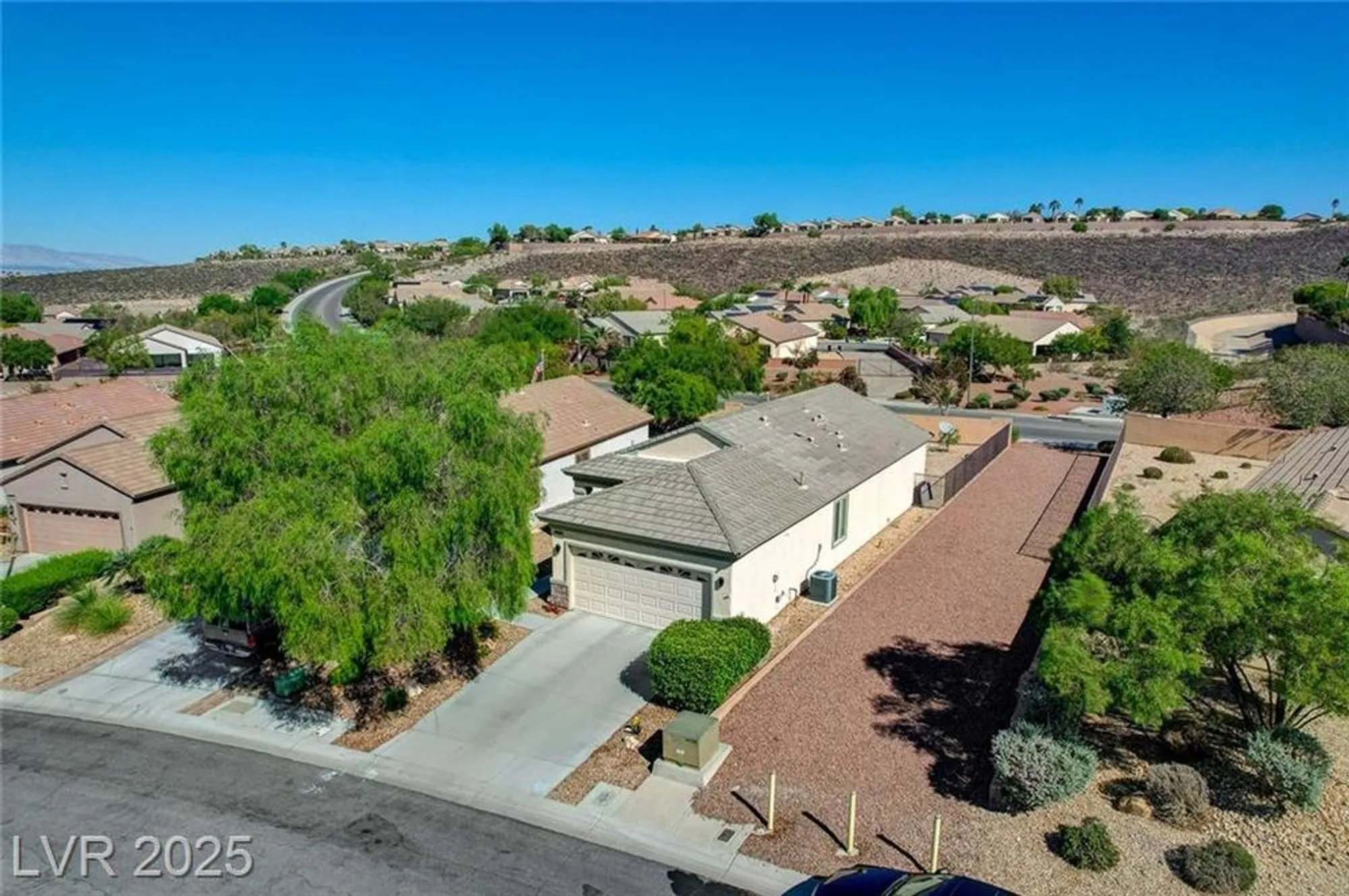 Property Slideshow image 46 of 72 | 2576 binary stars st, Henderson, NV, 89044