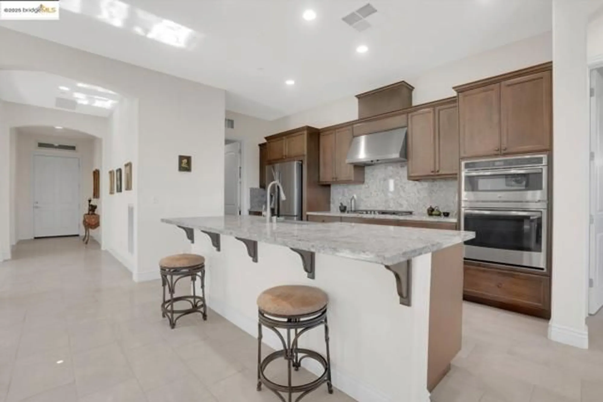 Property Slideshow image 14 of 57 | 1577 chianti ln, Brentwood, CA, 94513