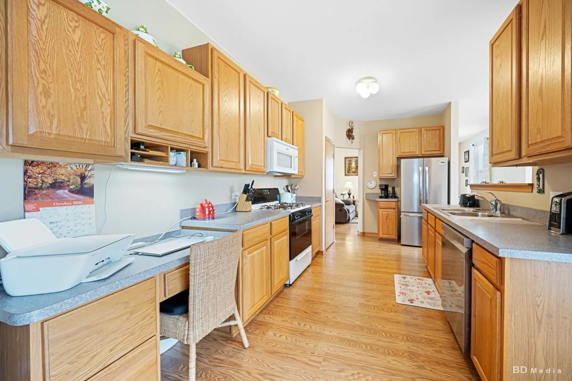 Property Slideshow image 8 of 28 | 2508 meer park ct, Crest Hill, IL, 60403