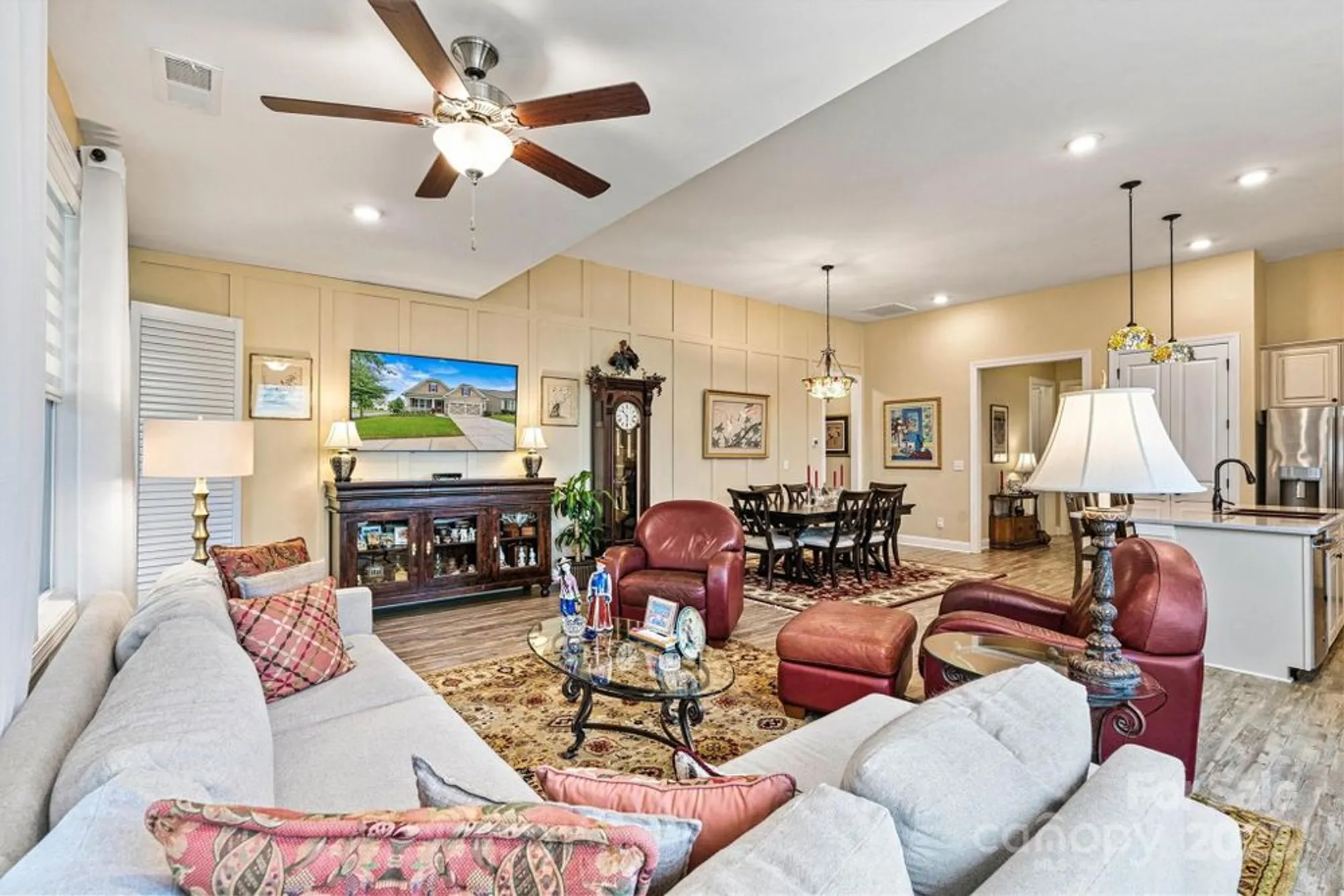 Property Slideshow image 11 of 43 | 8218 festival way, Charlotte, NC, 28215