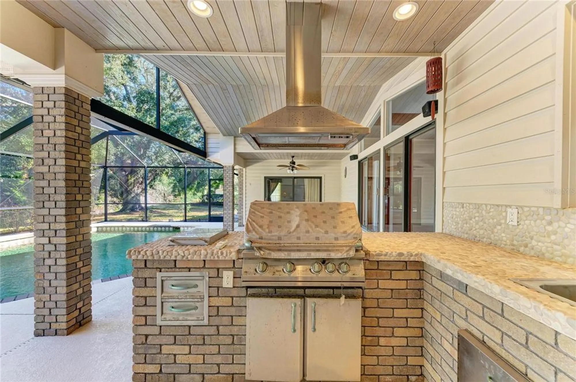 Property Slideshow image 54 of 83 | 5668 country lakes dr, Sarasota, FL, 34243